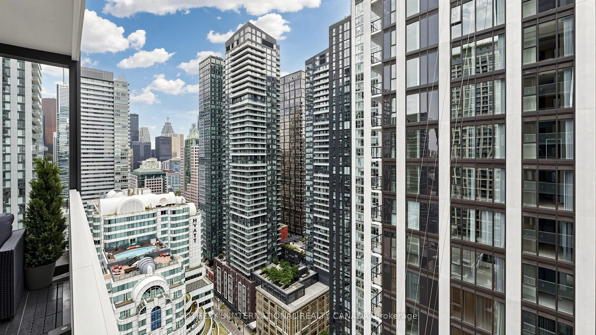 11 Charlotte Street #2807