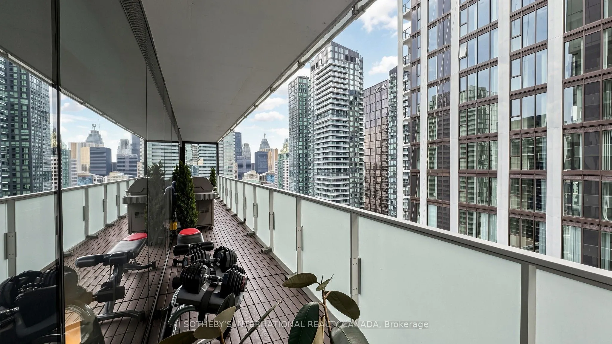 11 Charlotte Street #2807
