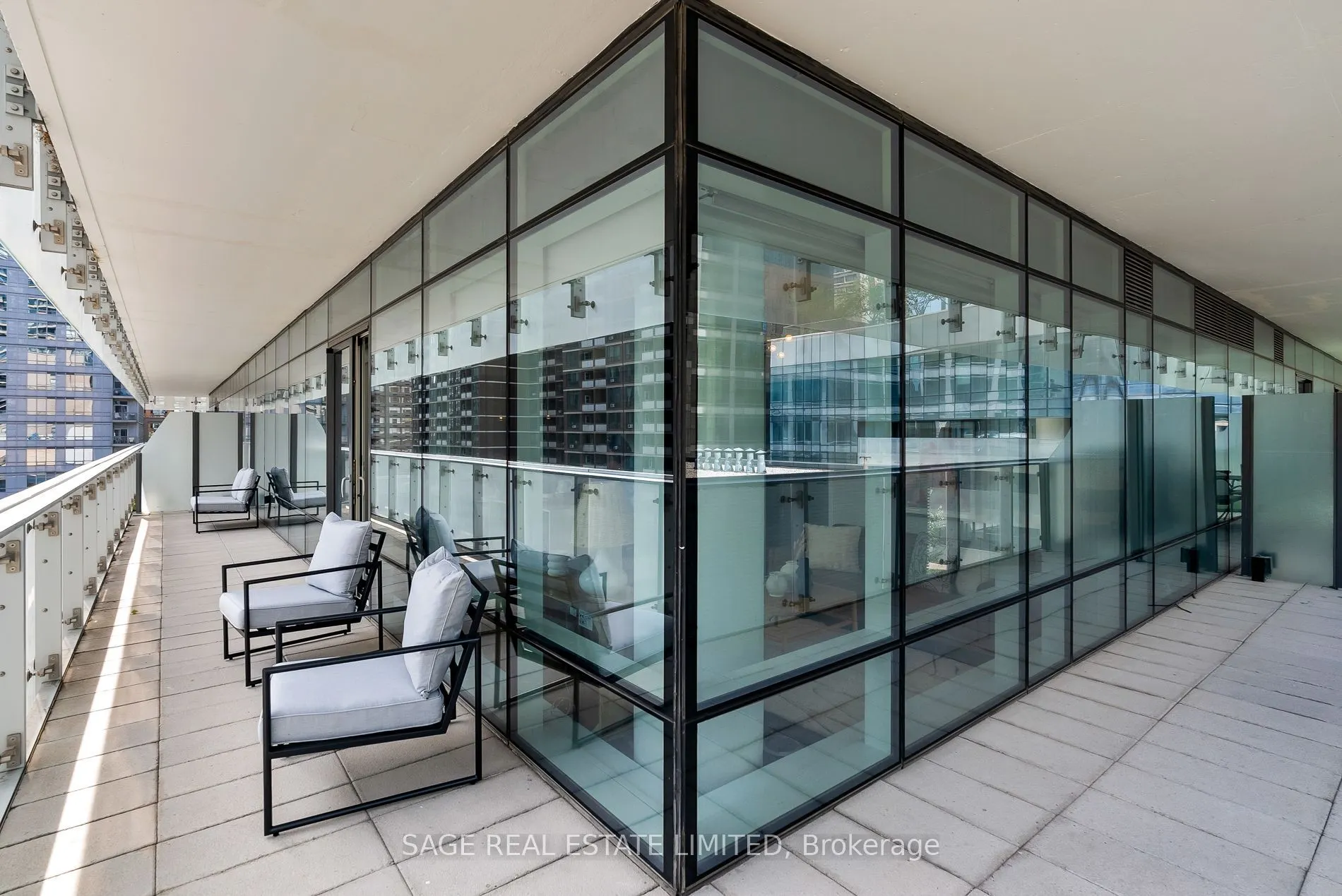 1 Bloor Street E #510