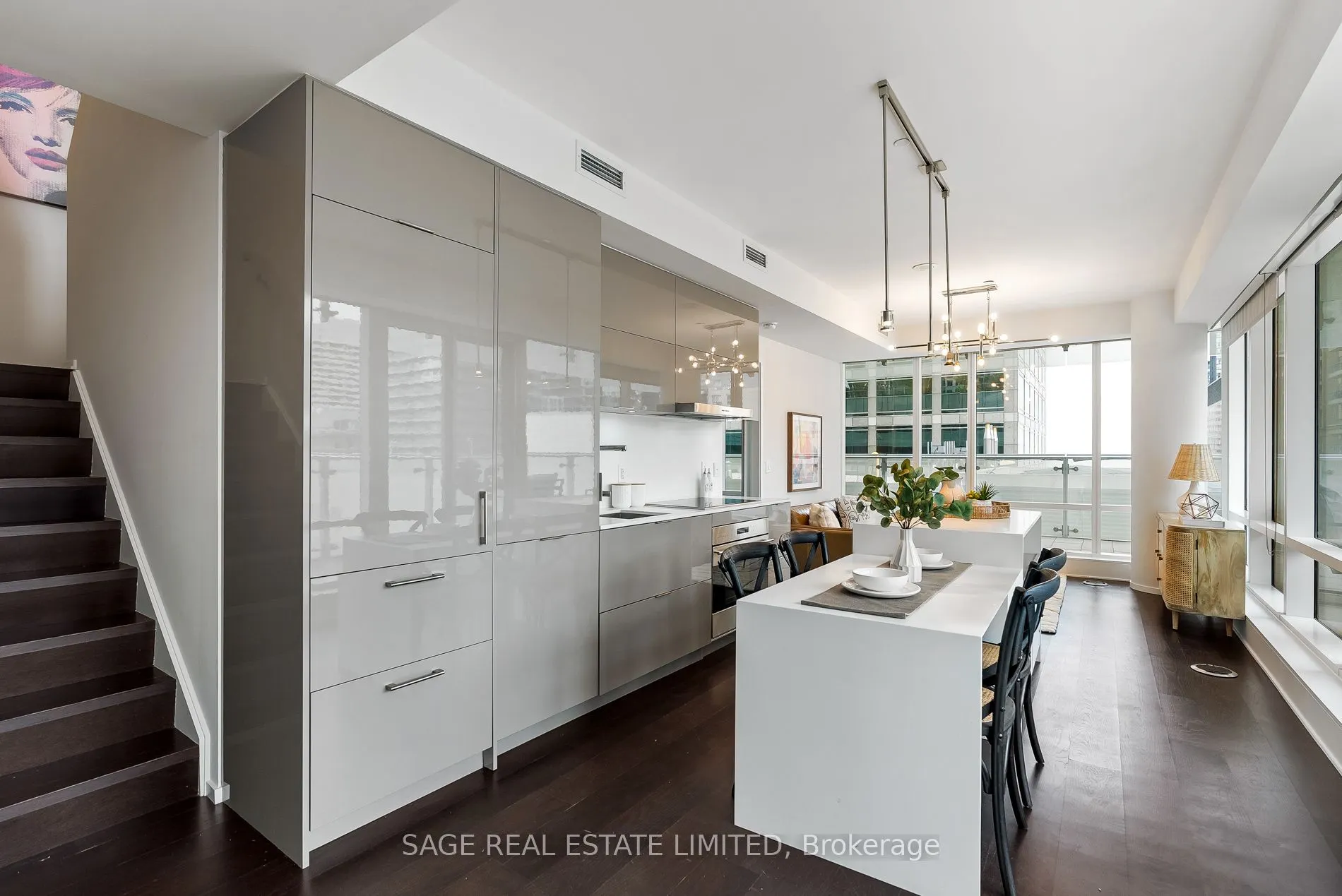 1 Bloor Street E #510