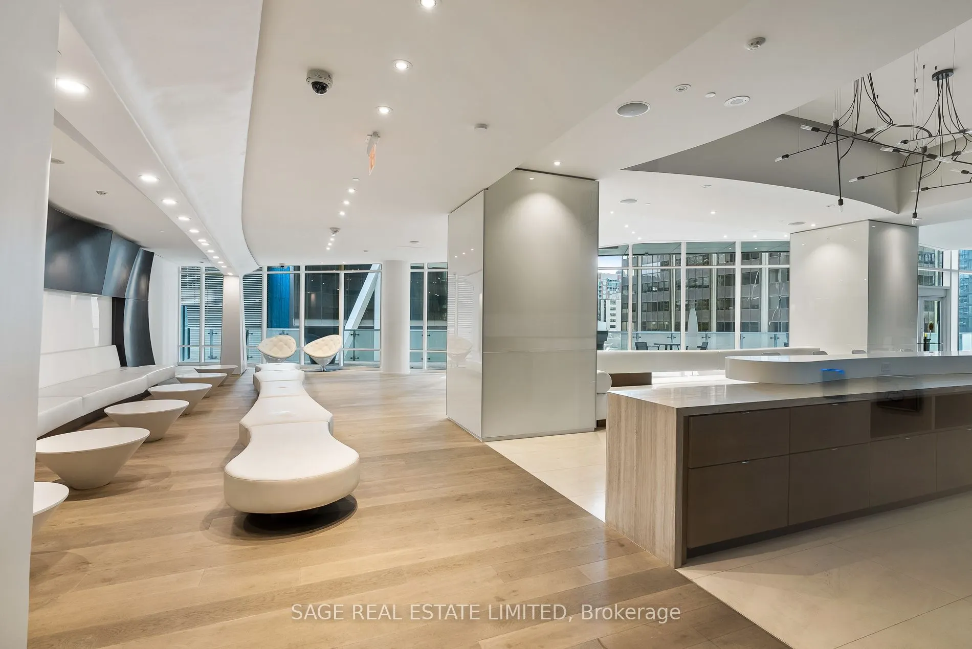 1 Bloor Street E #510