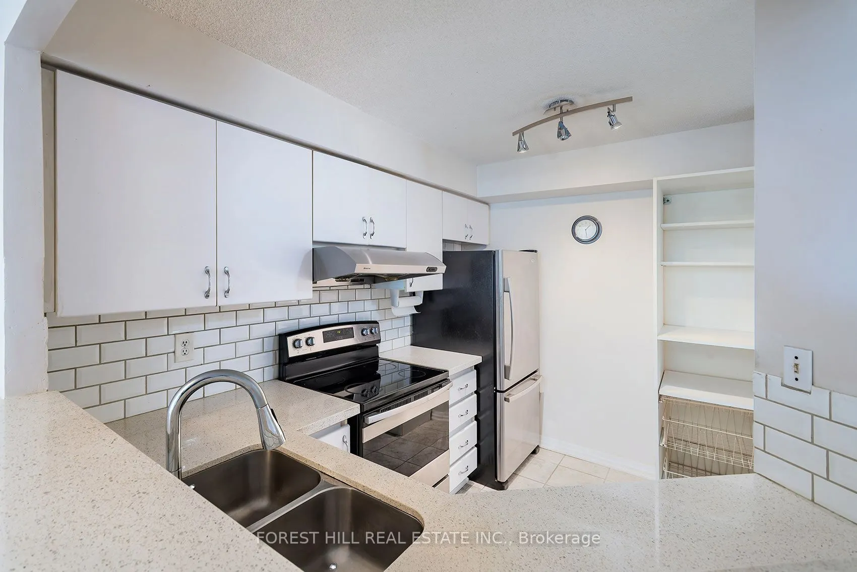 24 Wellesley Street W #1303
