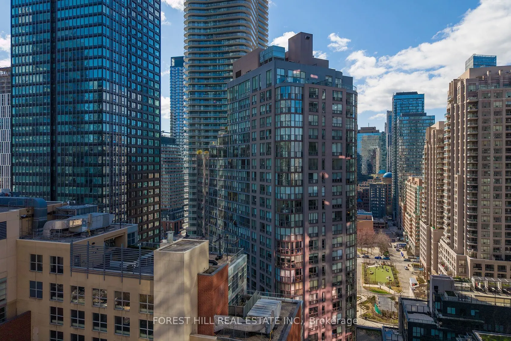 24 Wellesley Street W #1303