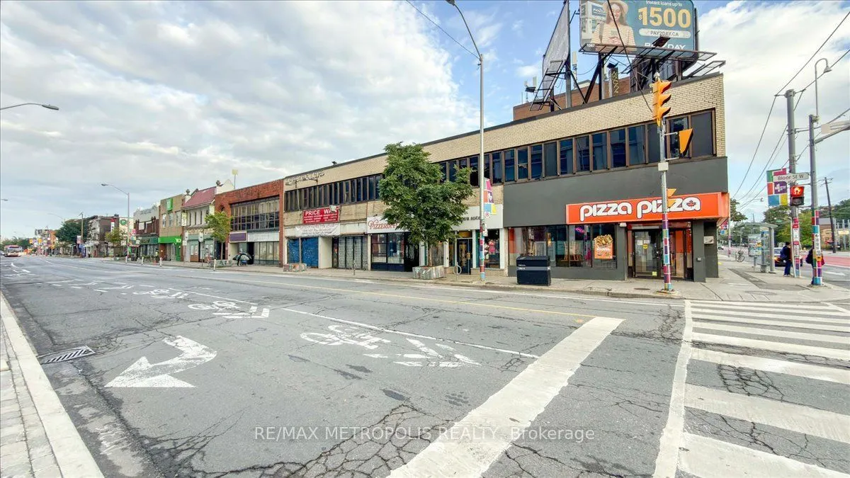 558 BLOOR ST Street