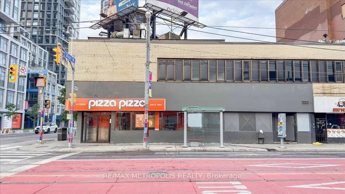 558 BLOOR ST Street