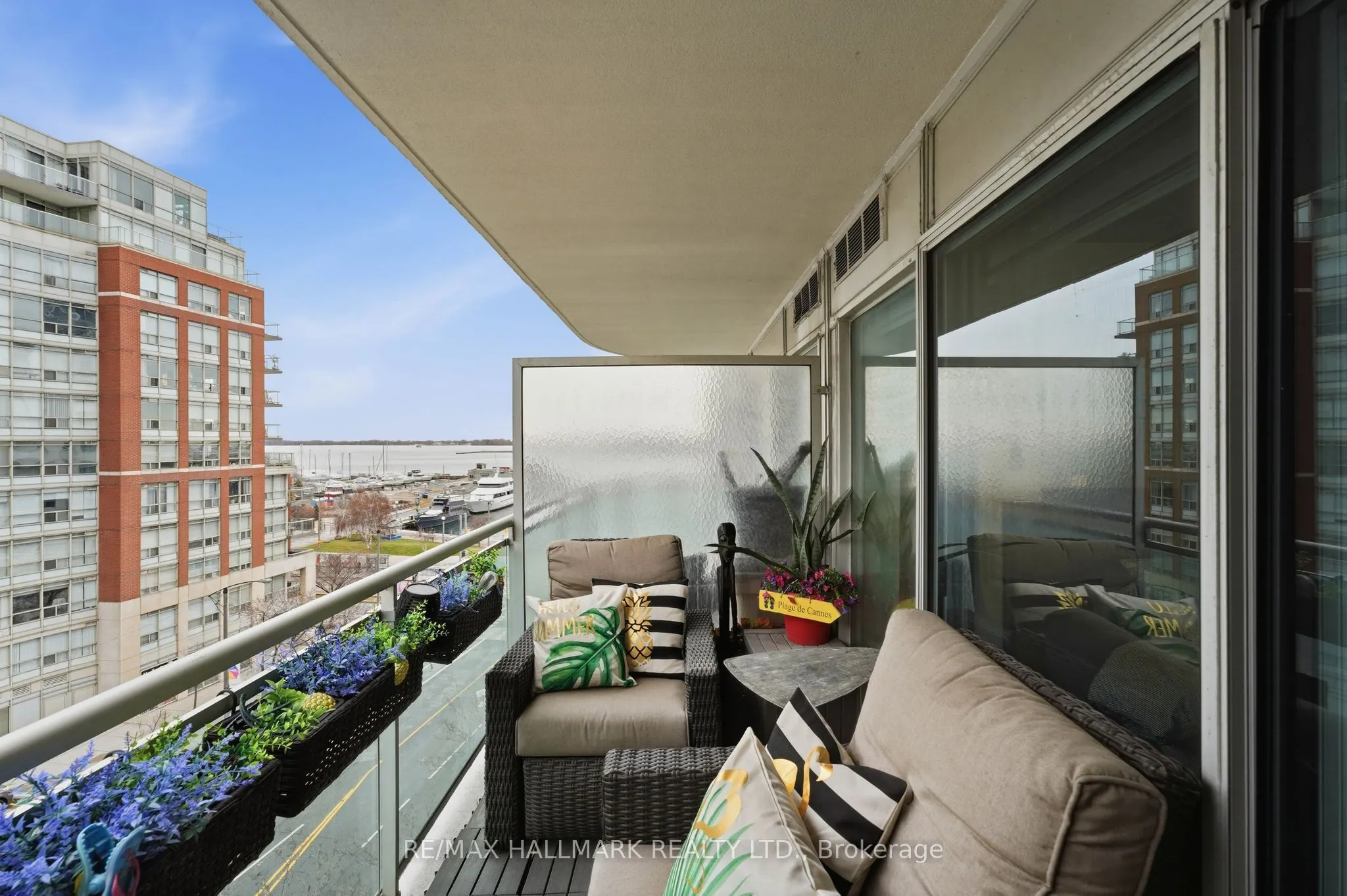 600 Queens Quay W #705