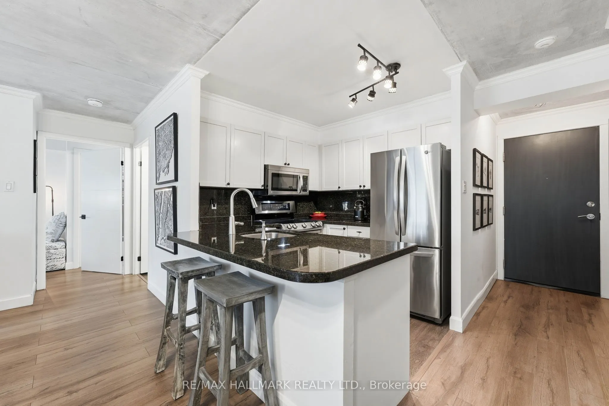 600 Queens Quay W #705