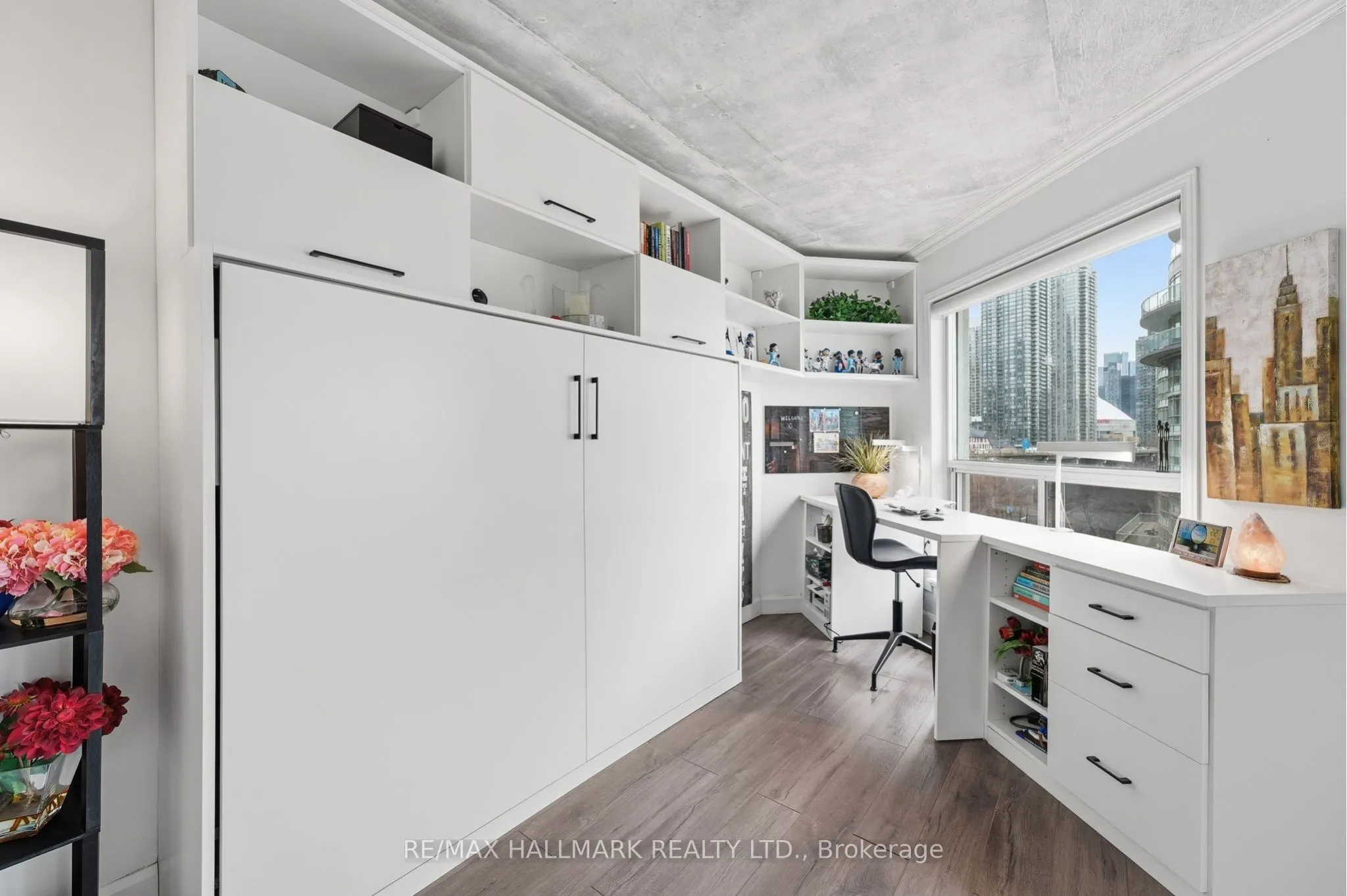 600 Queens Quay W #705