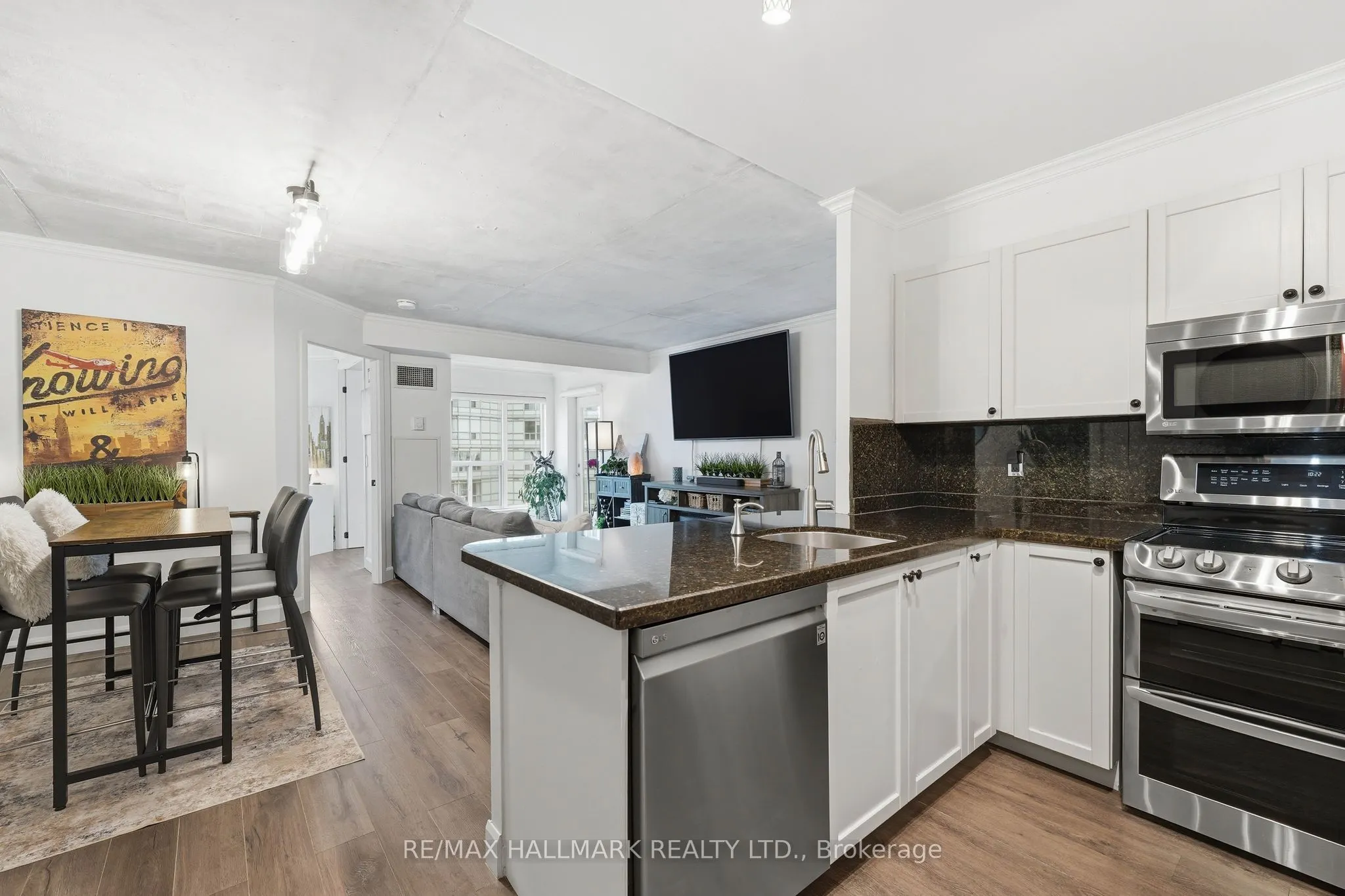 600 Queens Quay W #705