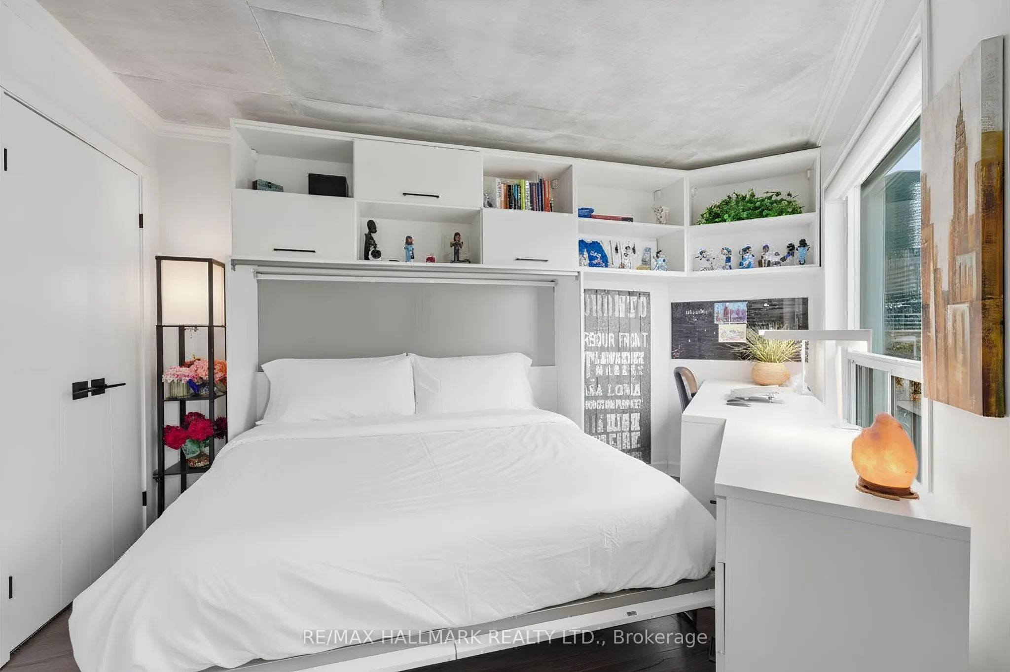 600 Queens Quay W #705