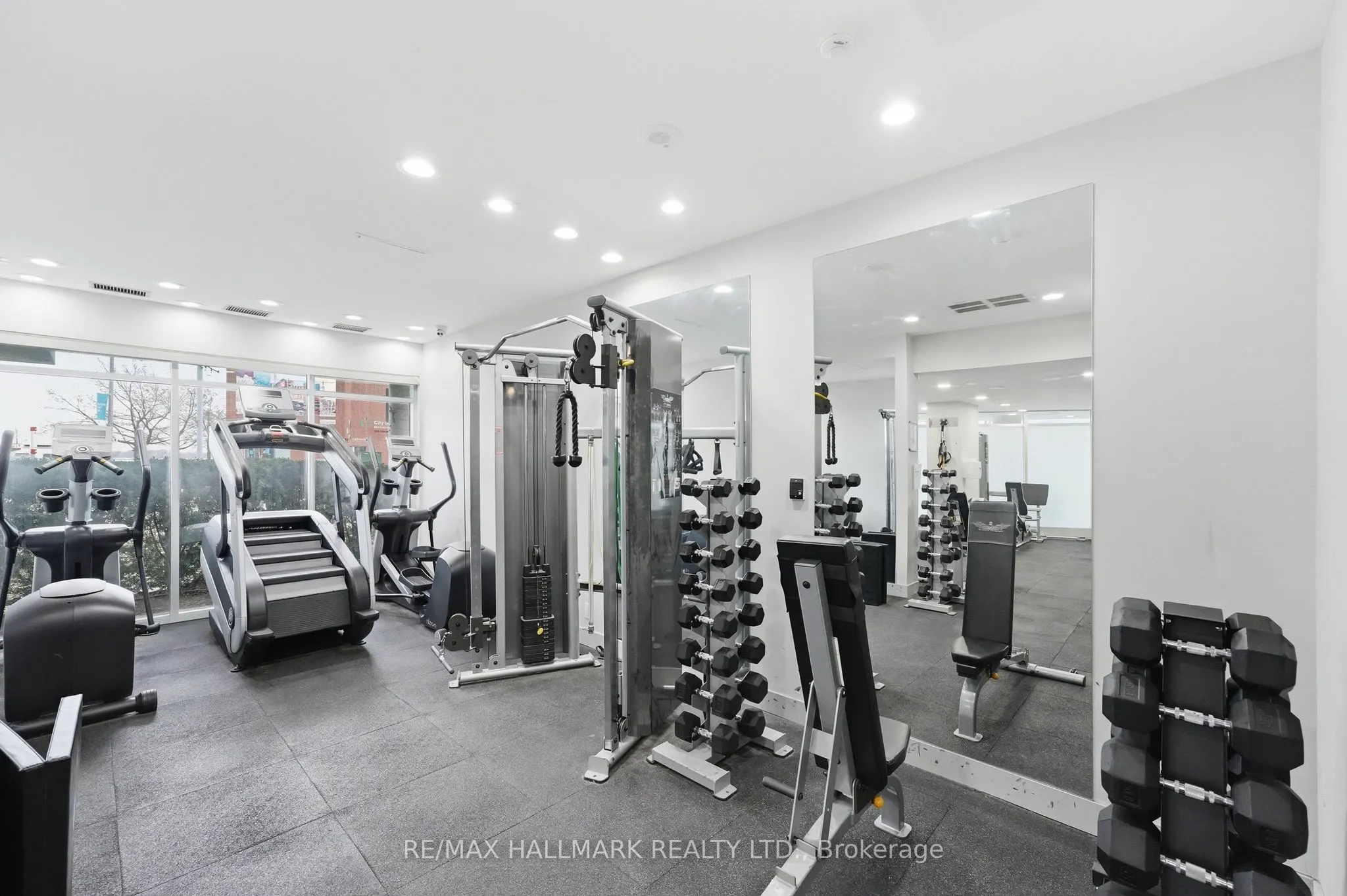 600 Queens Quay W #705