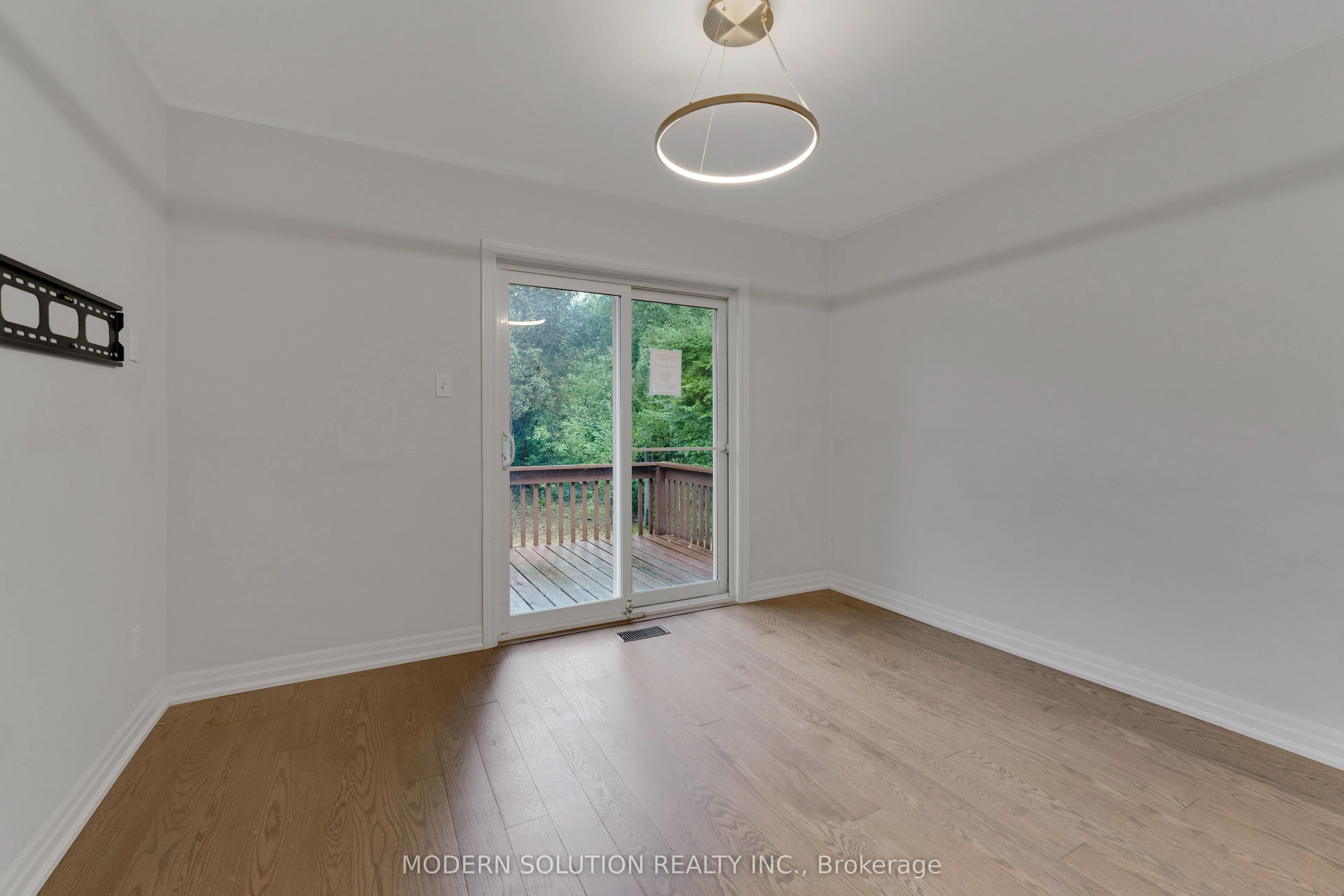 2 Caswell Drive
