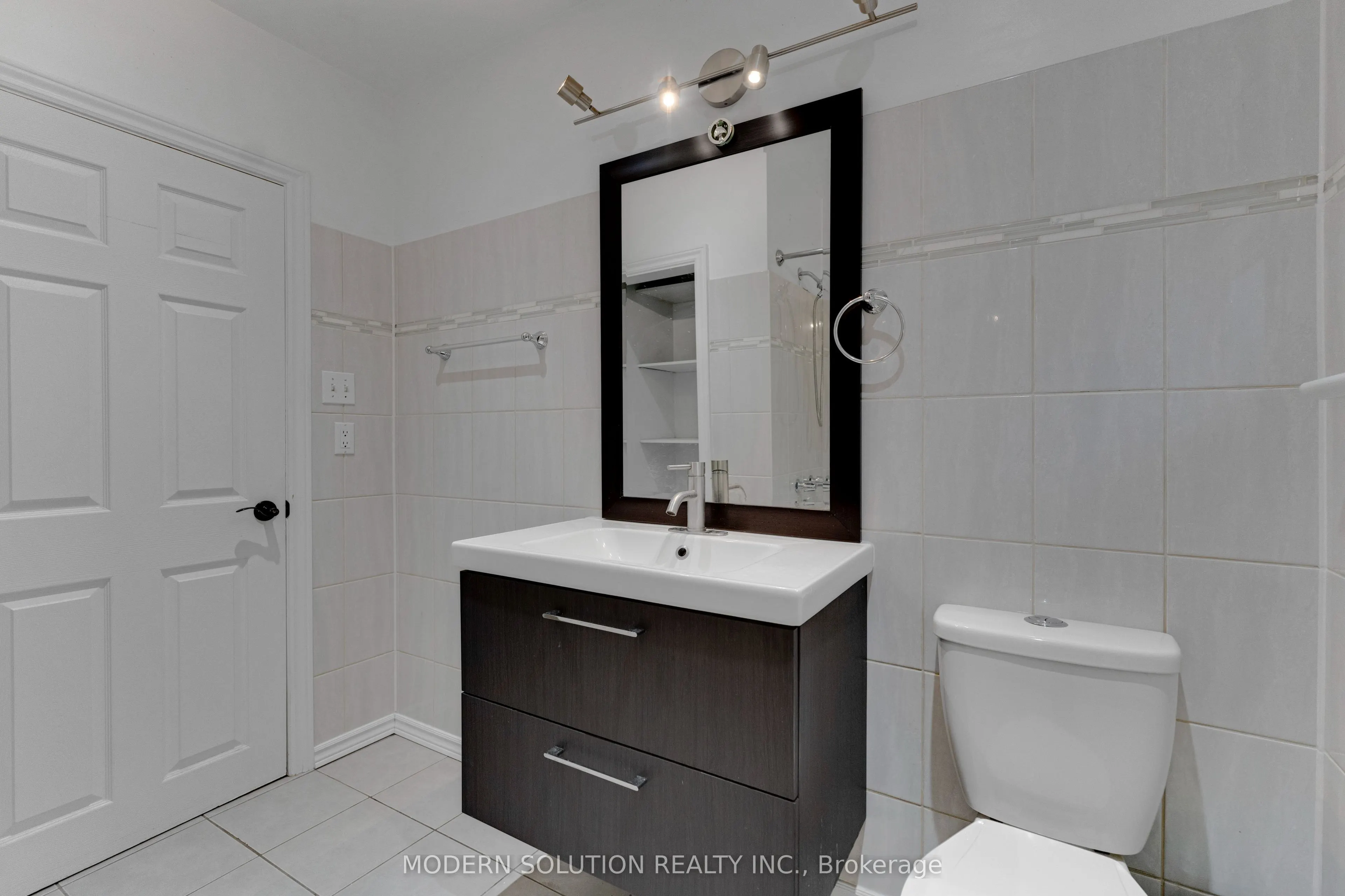 2 Caswell Drive