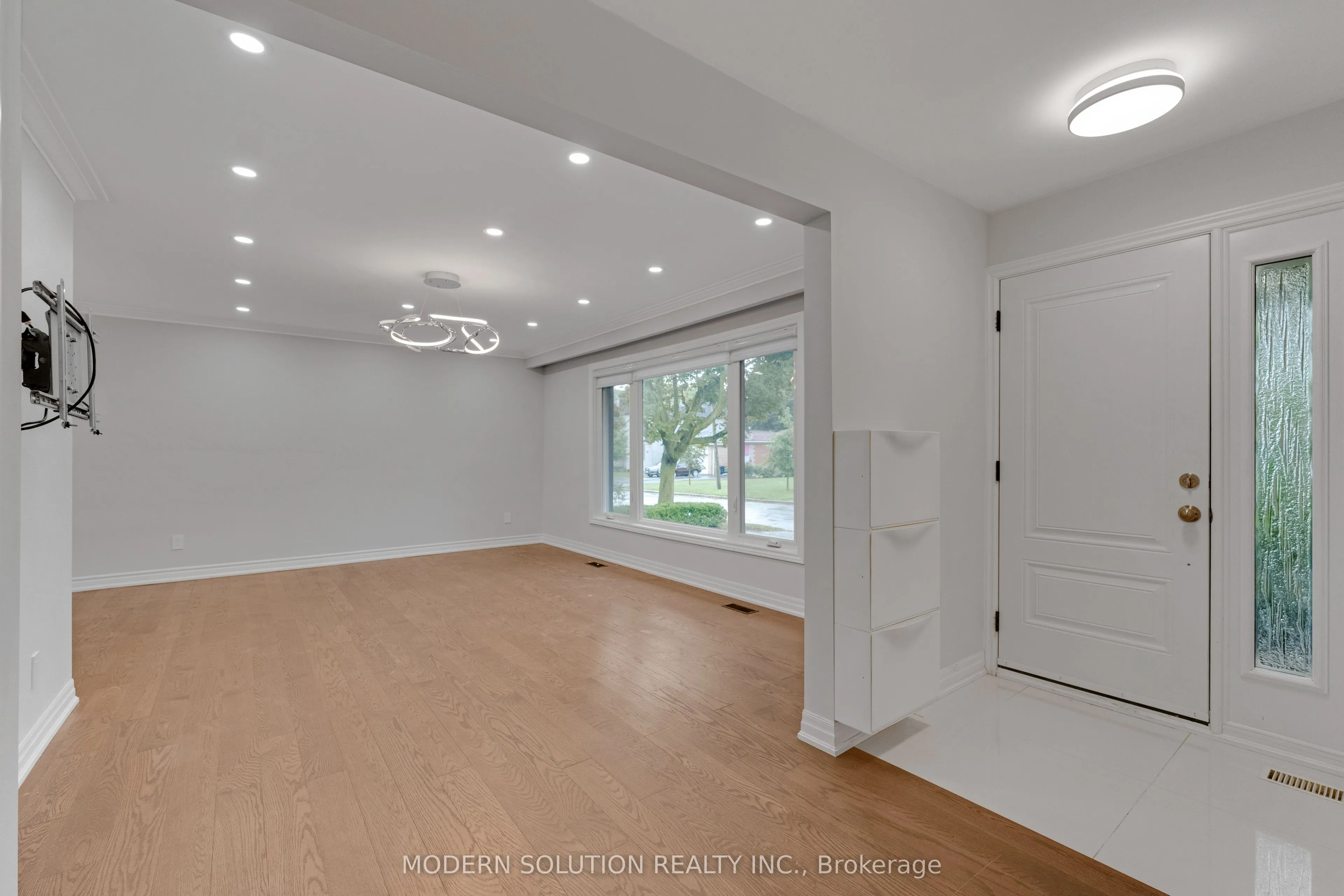 2 Caswell Drive