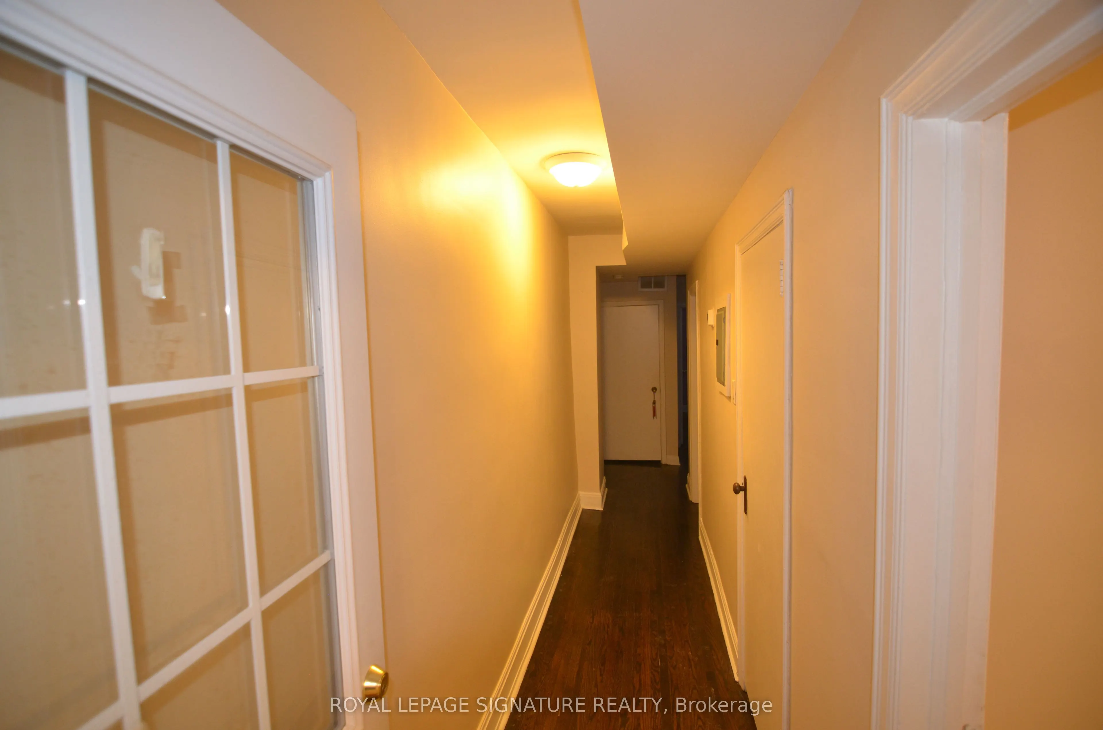 997 Eglinton Avenue W