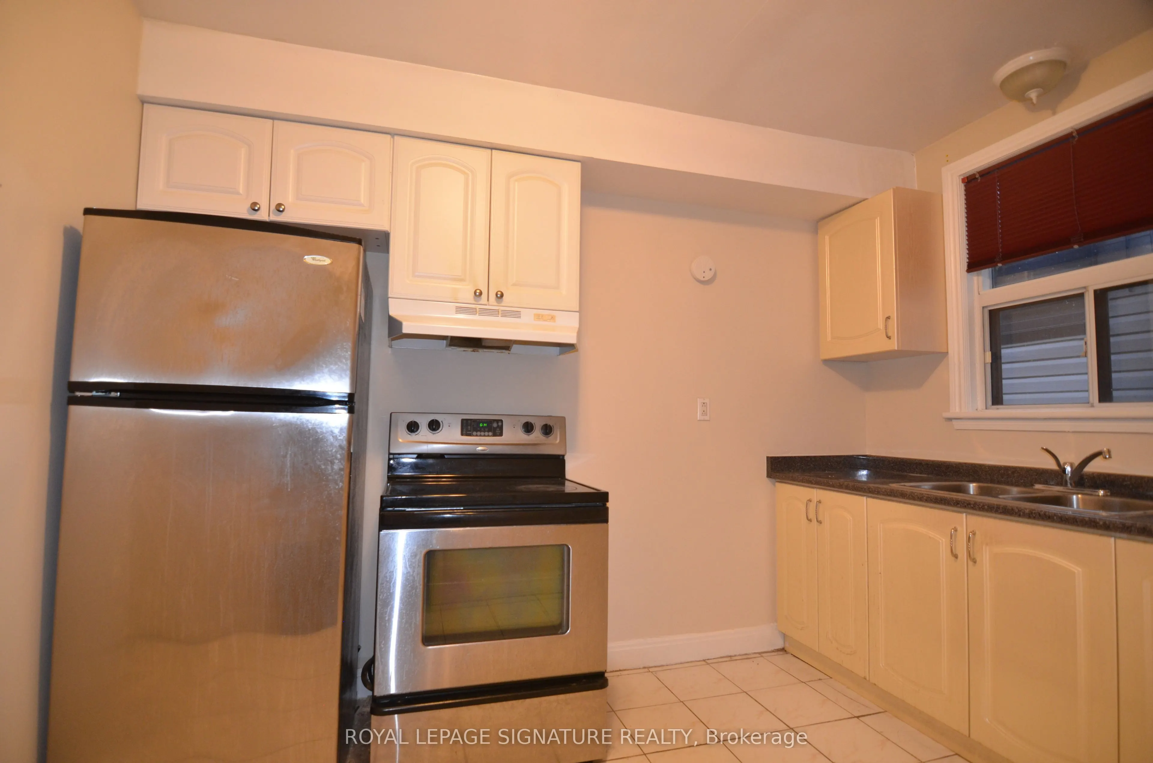 997 Eglinton Avenue W