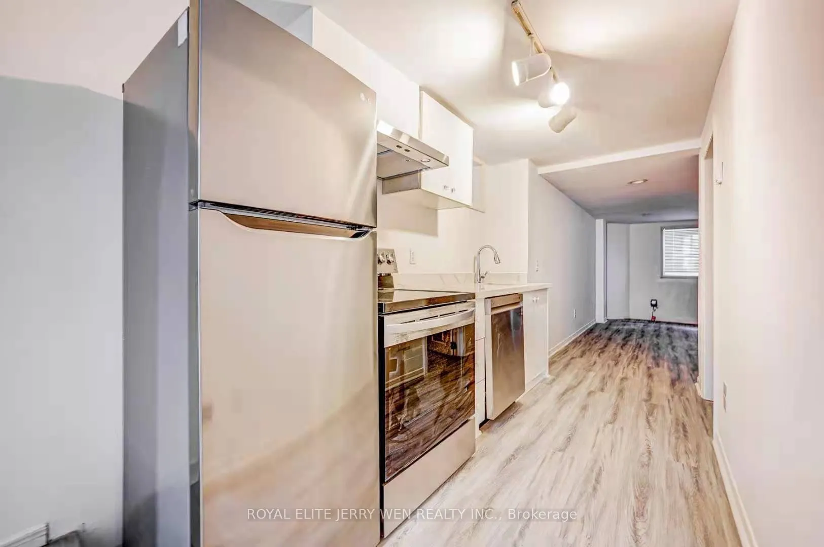171 Lawrence Avenue W #basemt