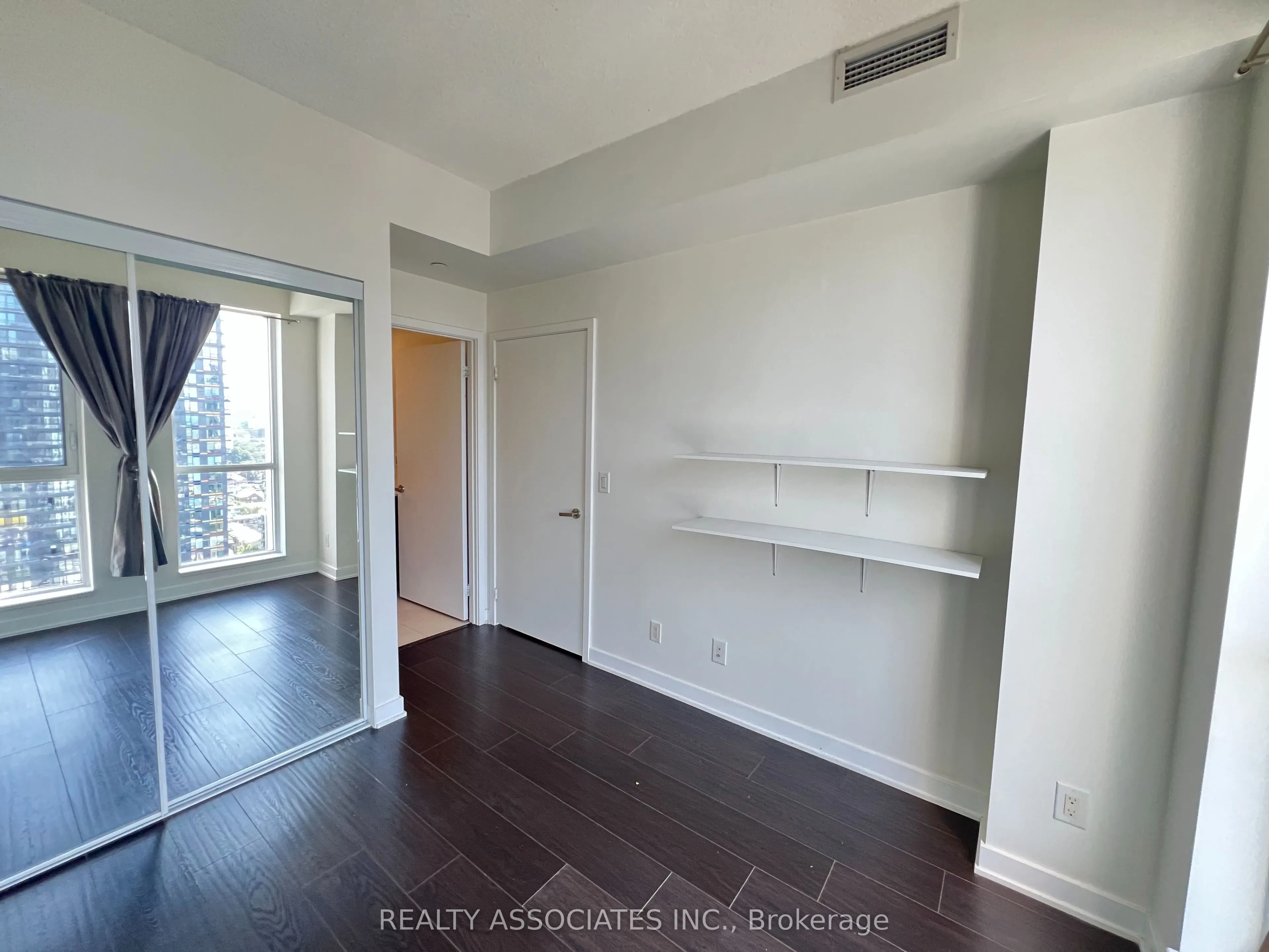 170 Sumach Street #2008