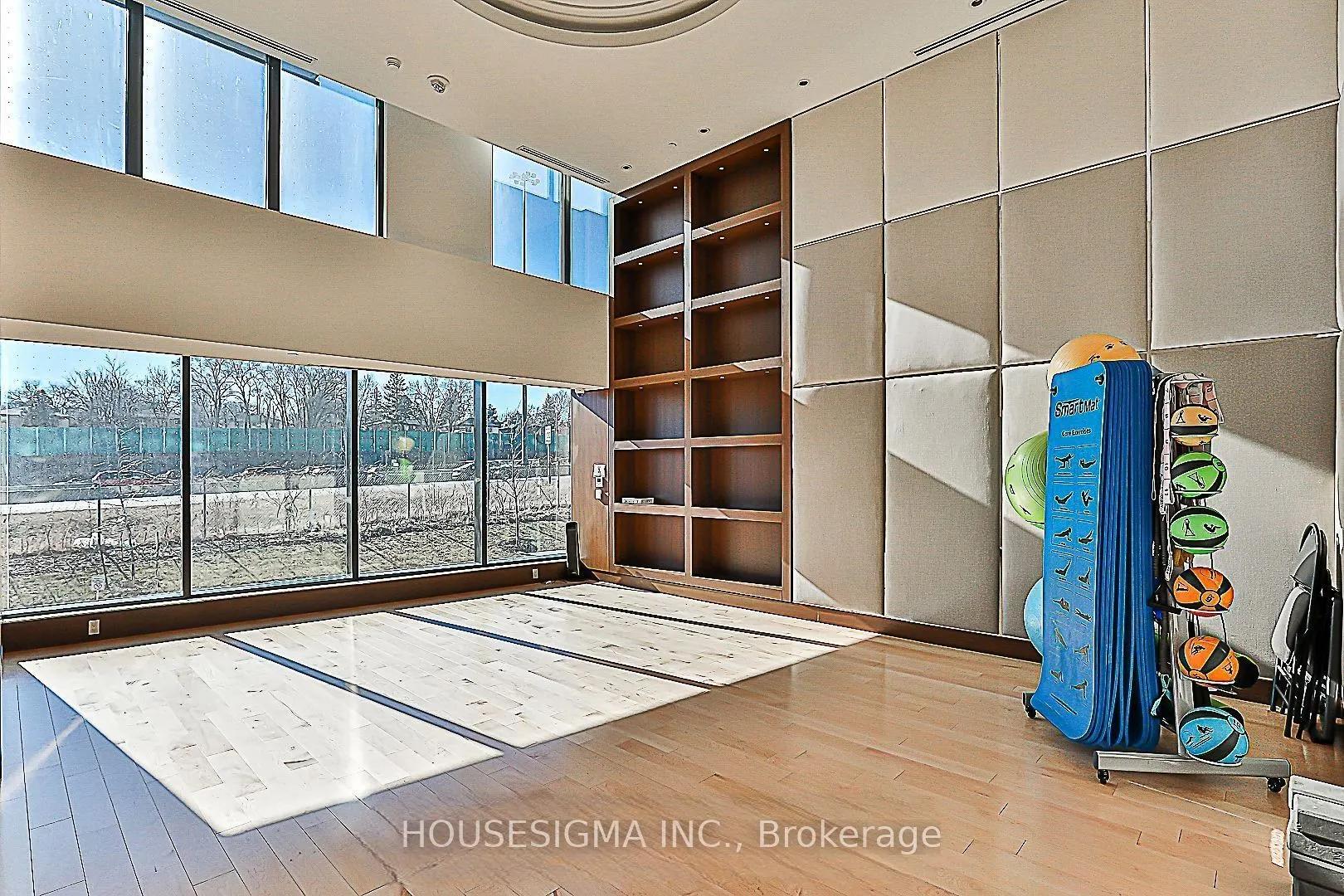 25 McMahon Drive #1803