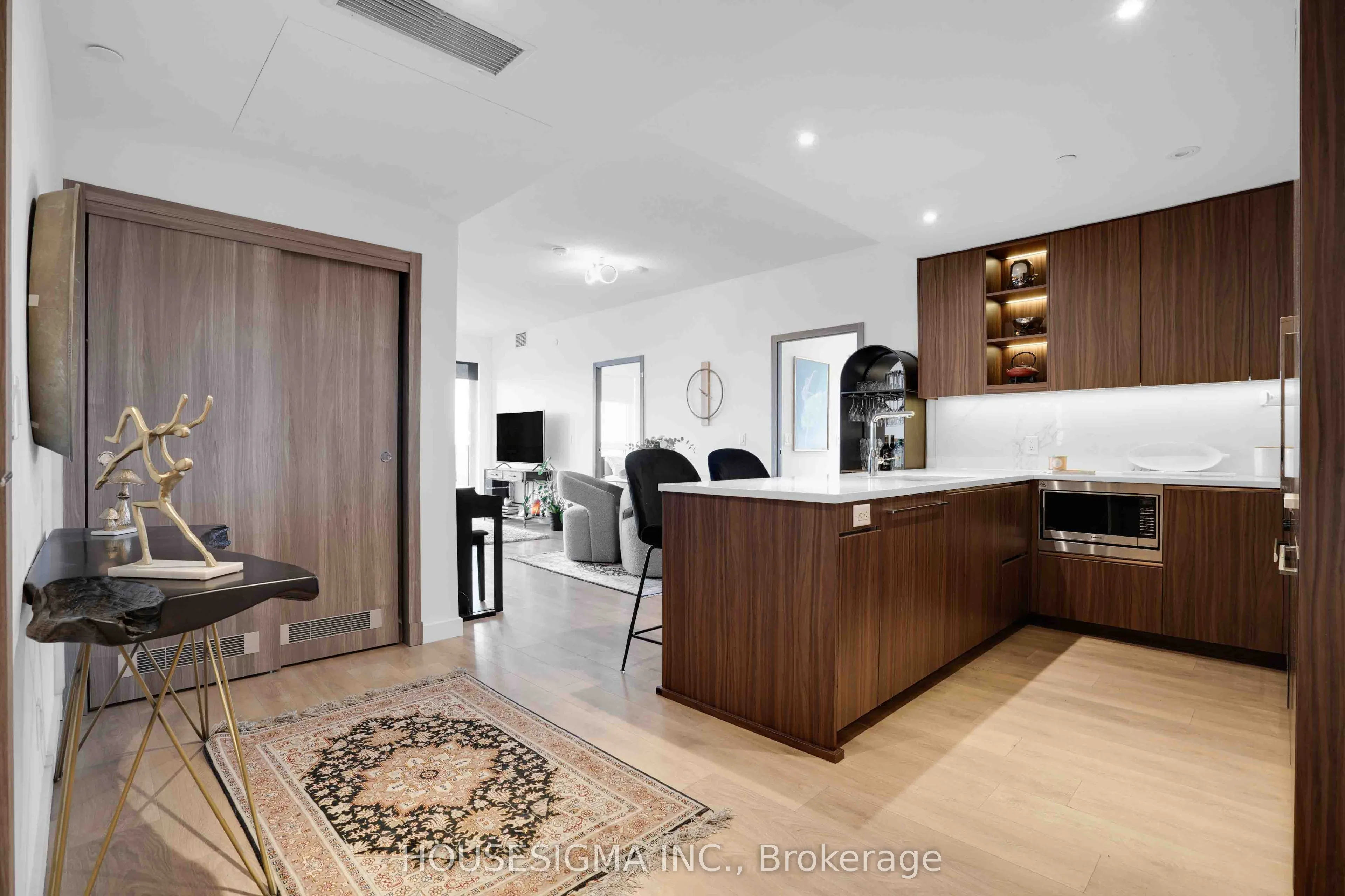 25 McMahon Drive #1803