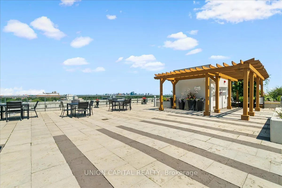 35 Saranac Boulevard #602