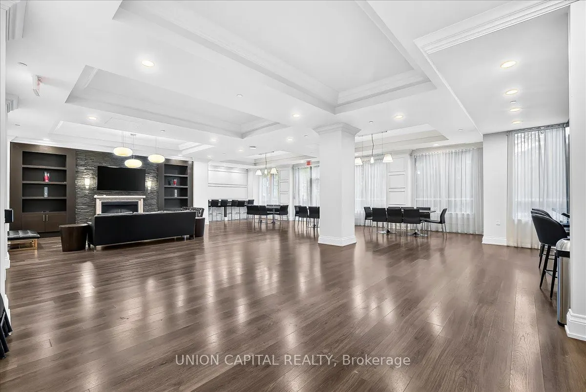 35 Saranac Boulevard #602