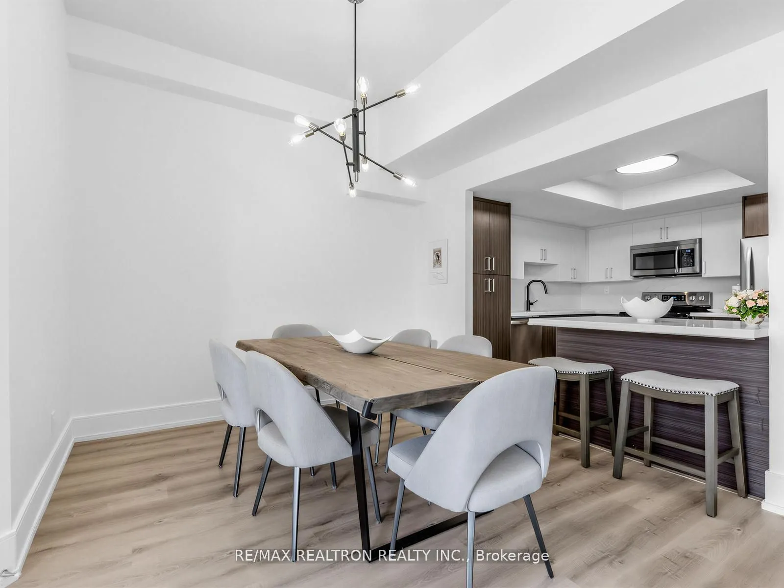 500 Glencairn Avenue #503