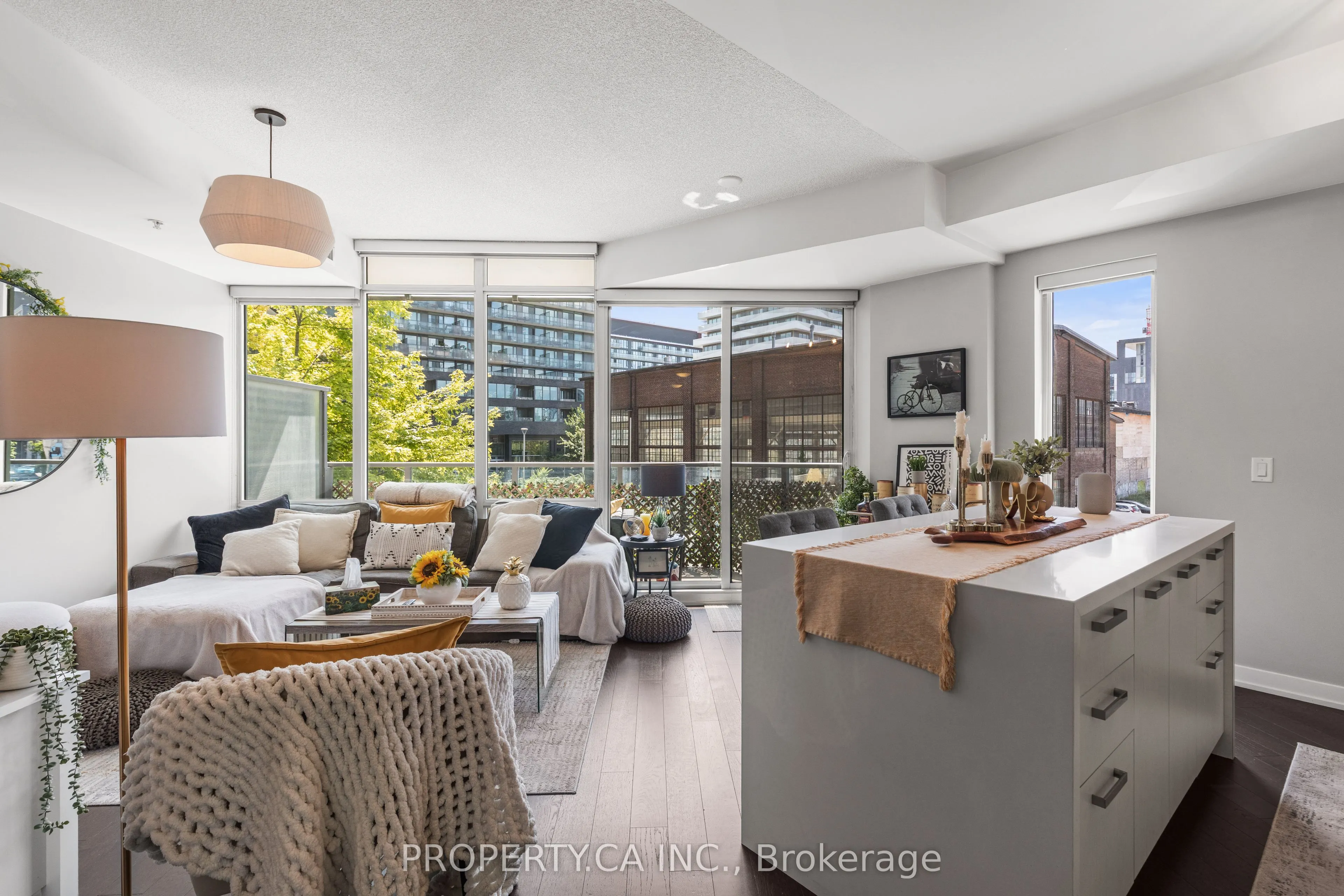 120 Bayview Avenue #N122