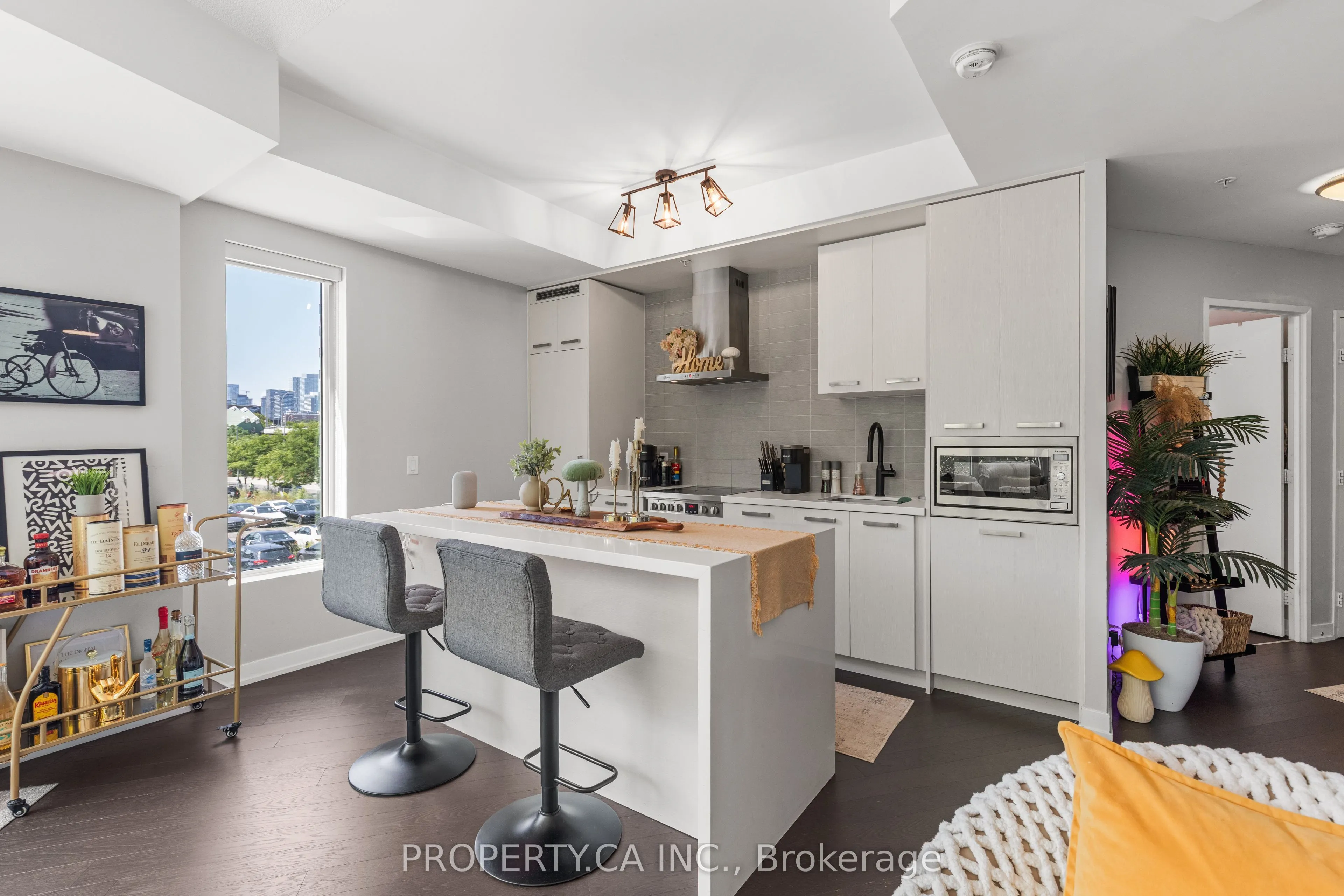 120 Bayview Avenue #N122