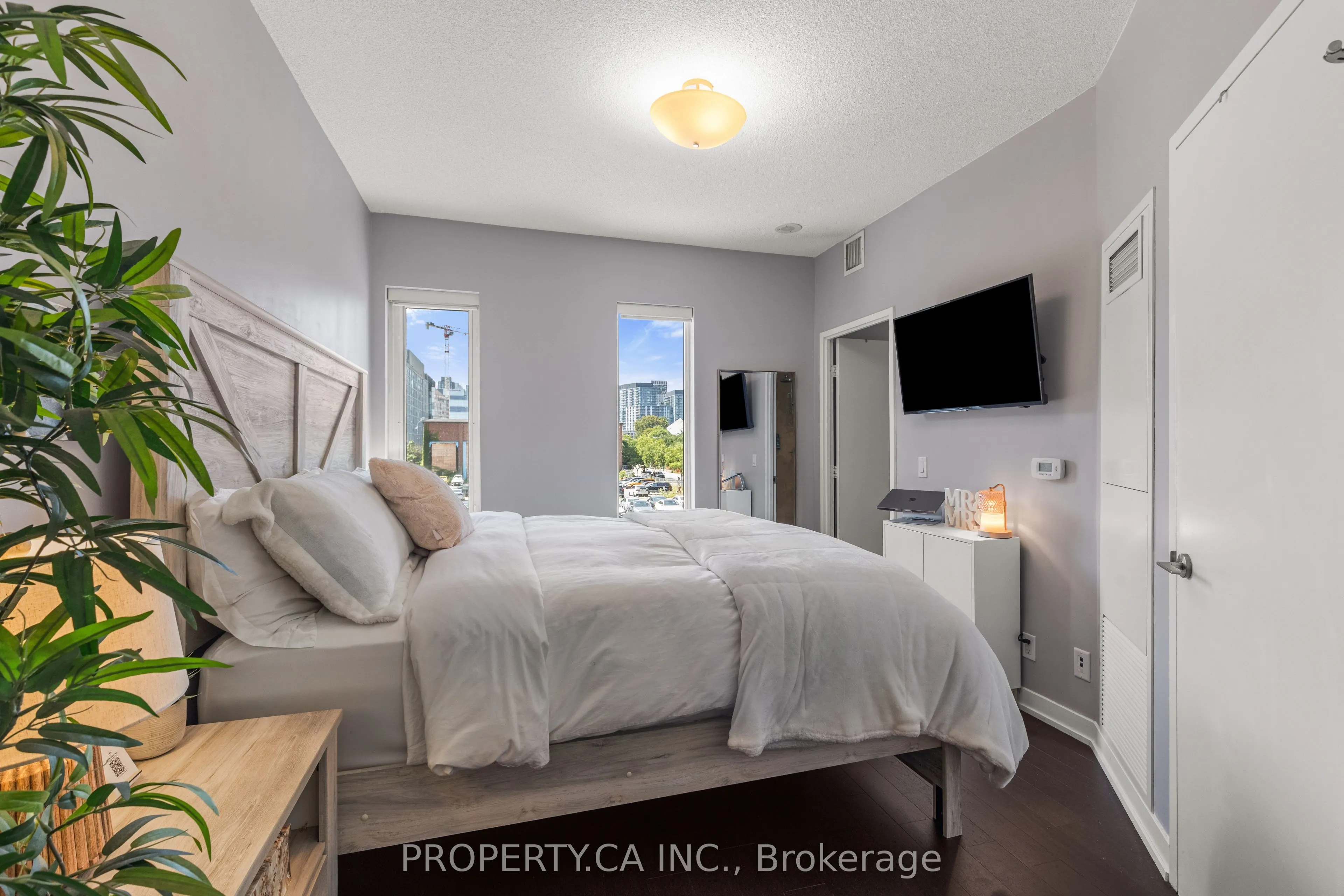 120 Bayview Avenue #N122