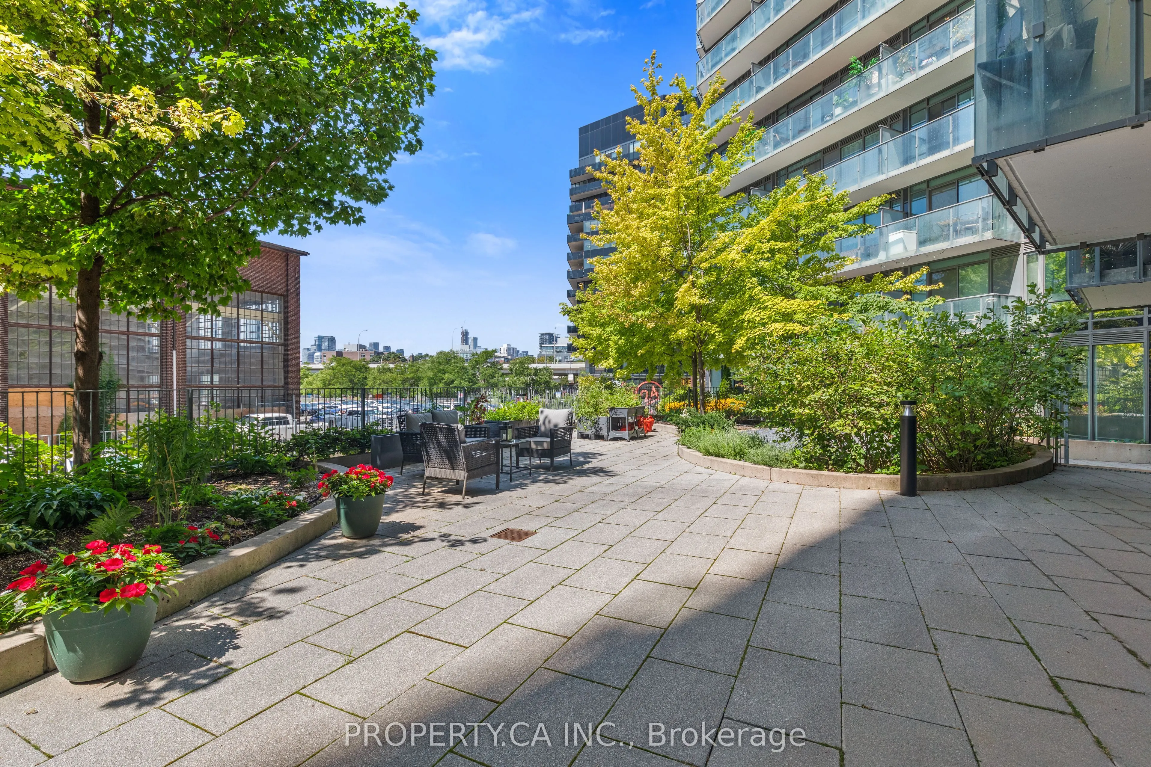 120 Bayview Avenue #N122