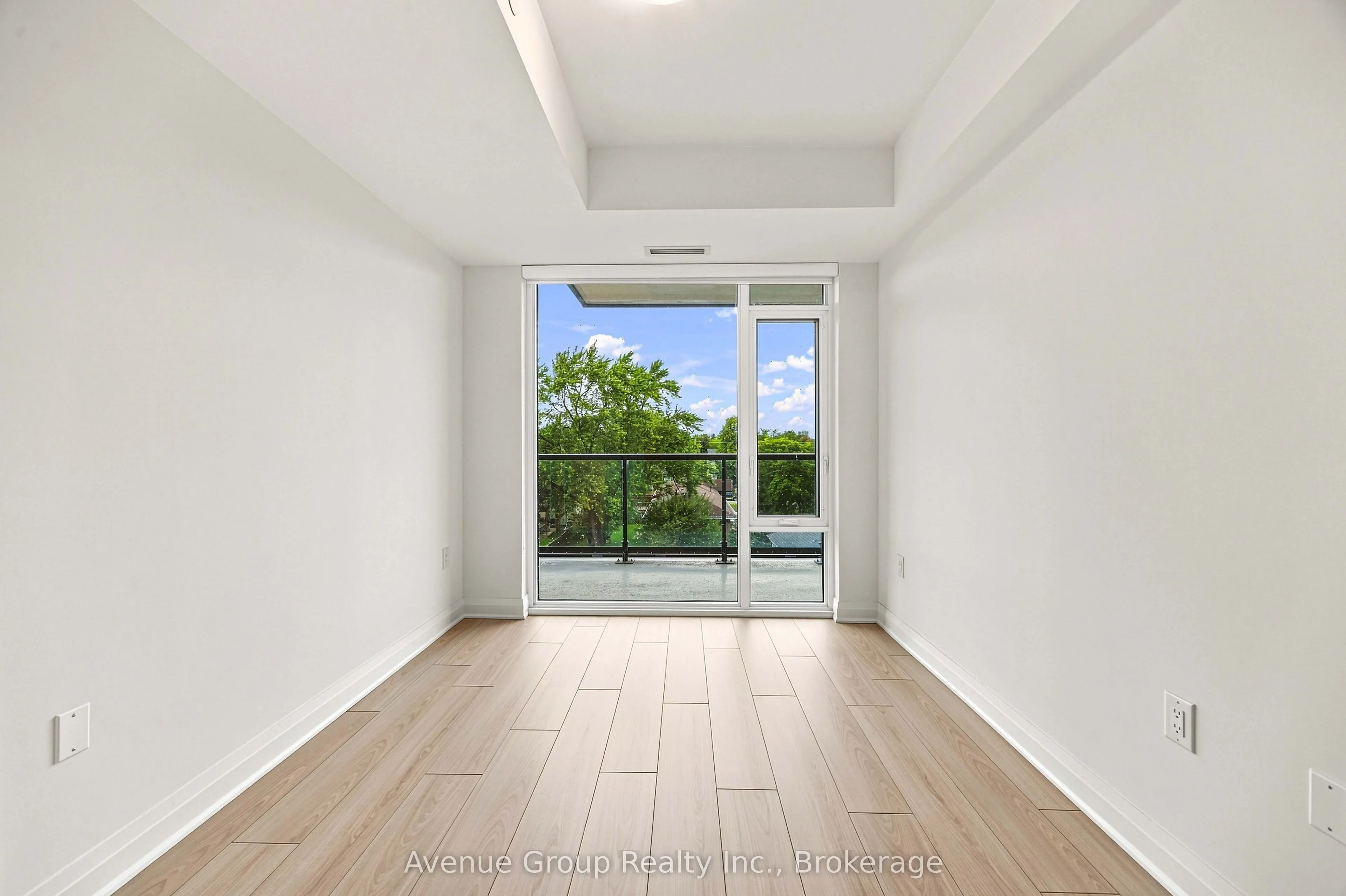 700 Sheppard Avenue W #414
