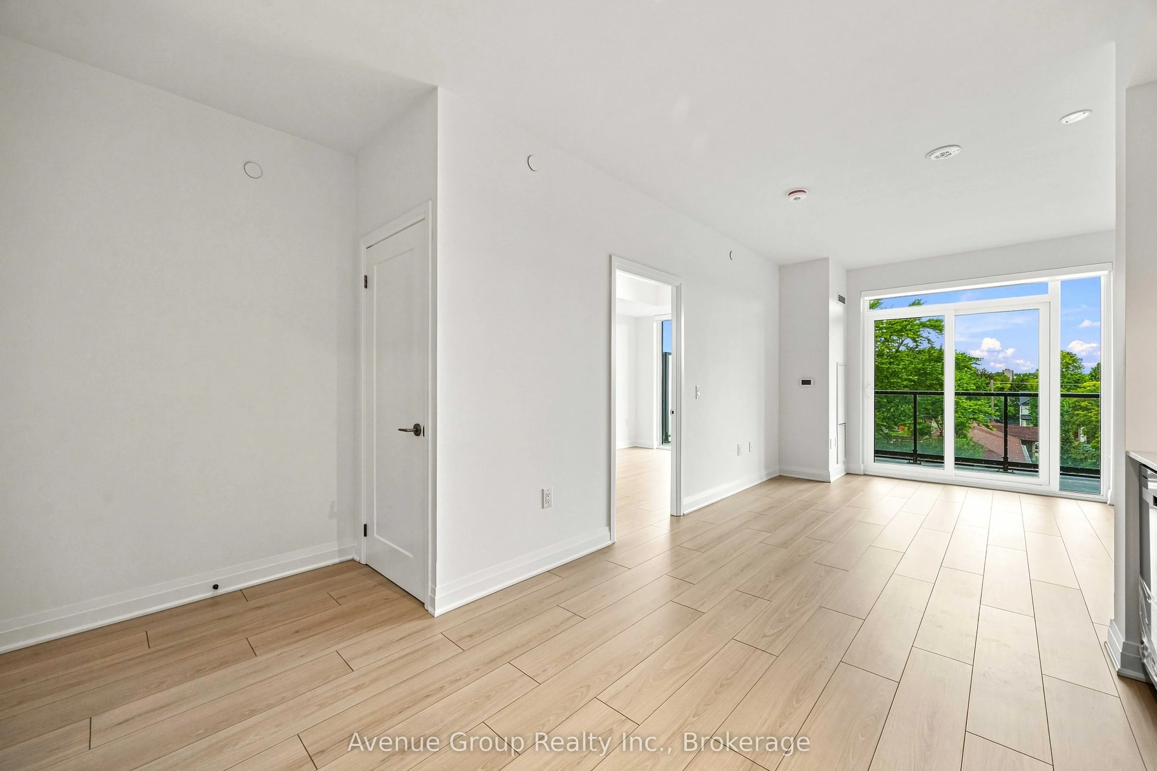 700 Sheppard Avenue W #414