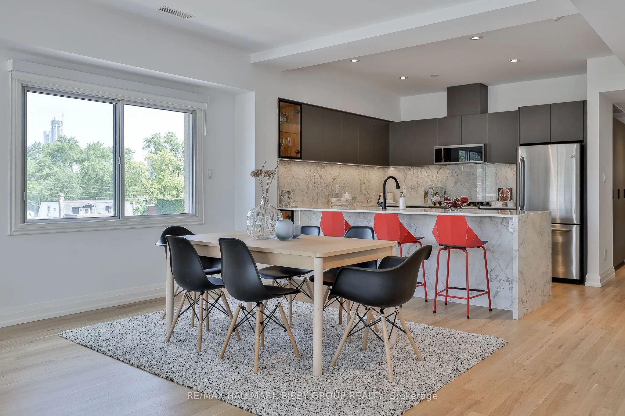 473 Dupont Street #7