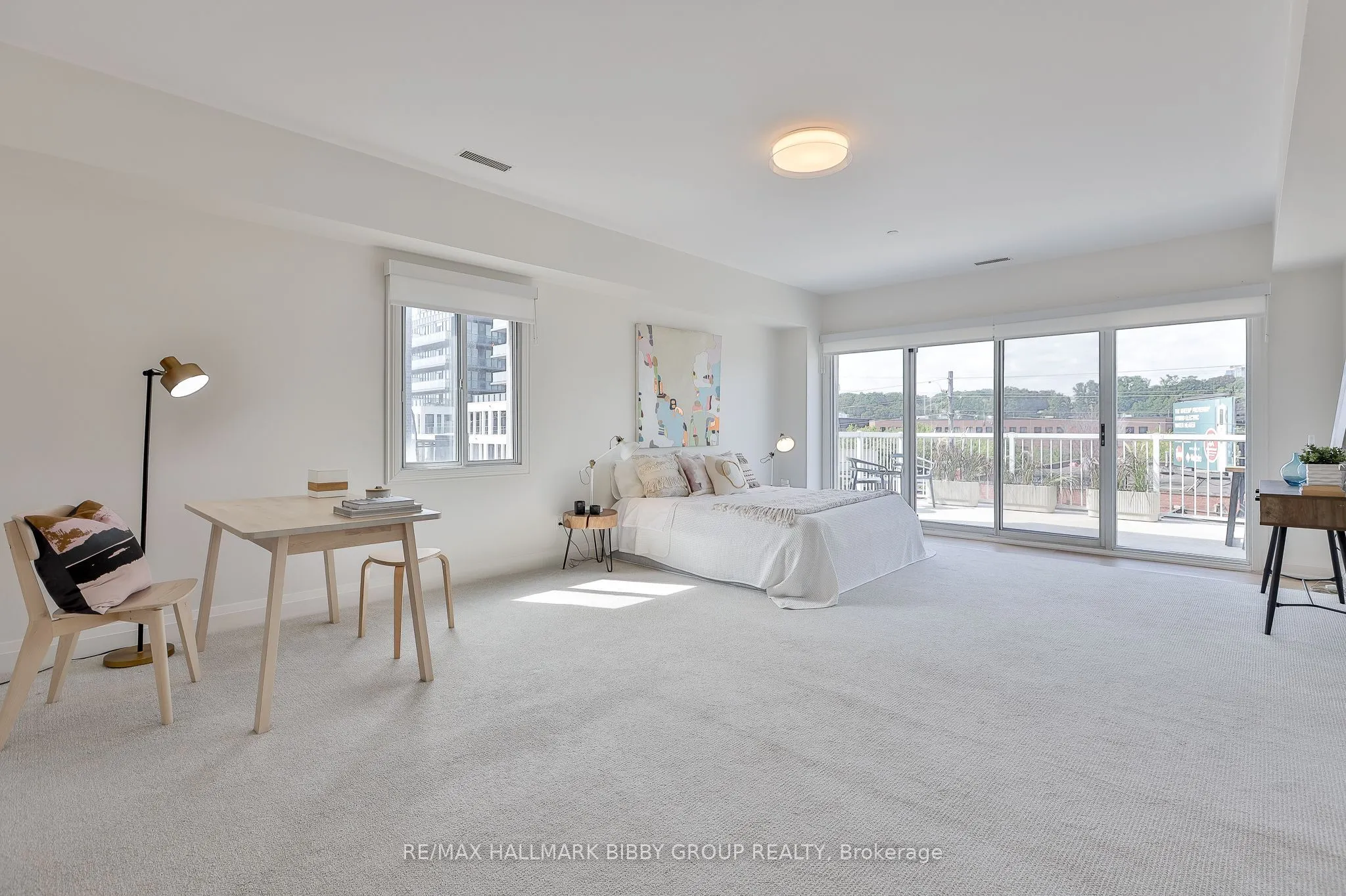 473 Dupont Street #7