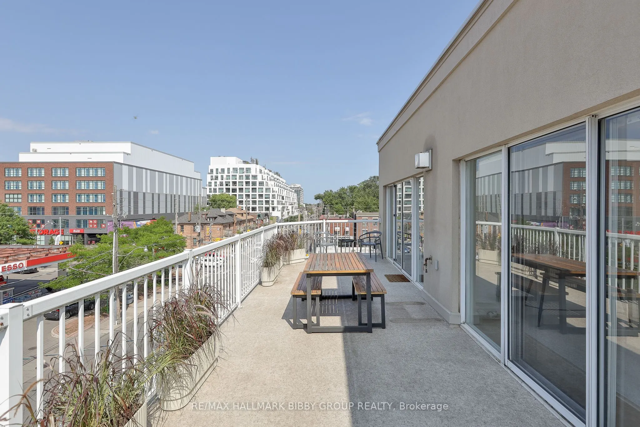 473 Dupont Street #7