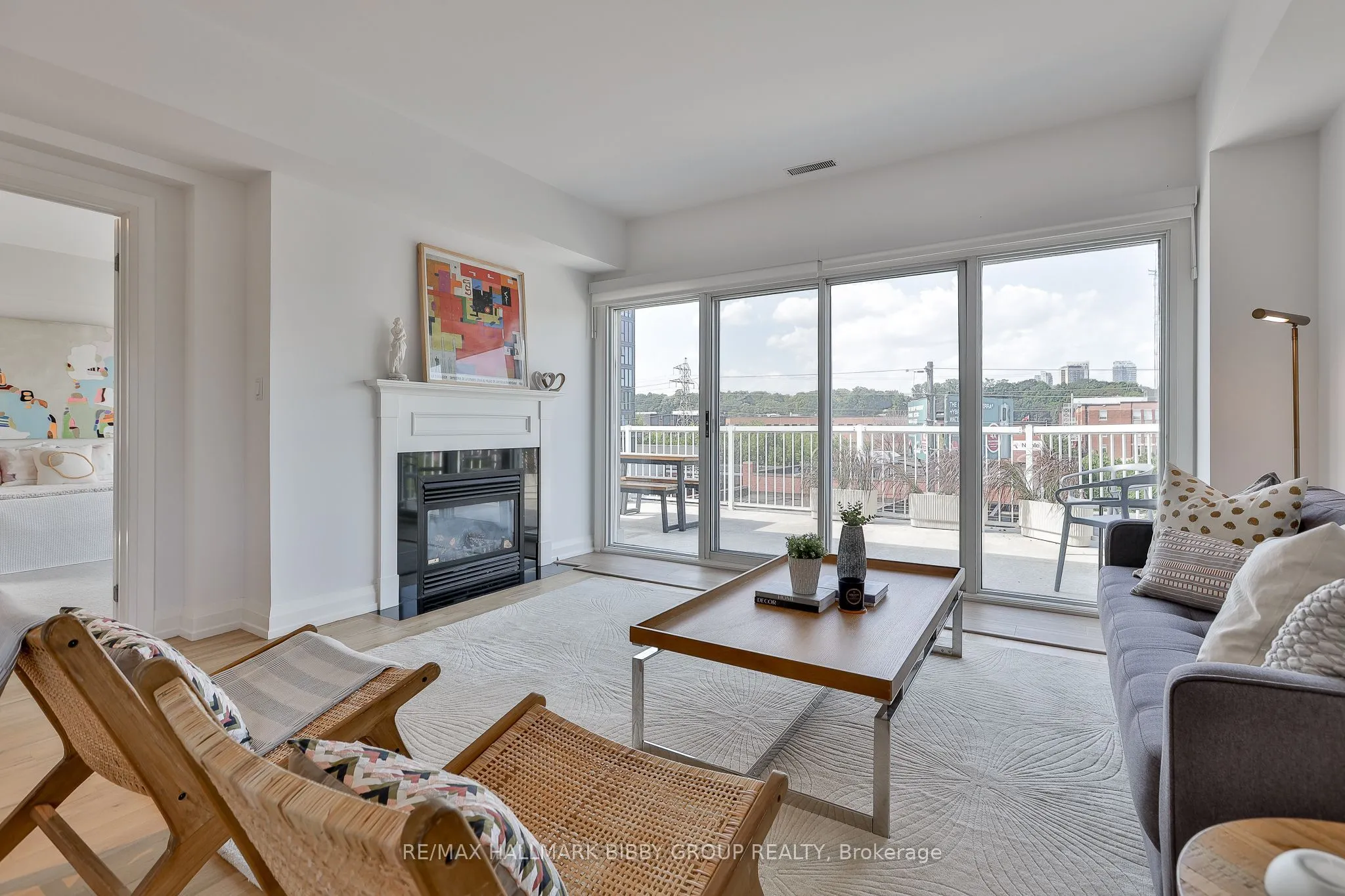 473 Dupont Street #7