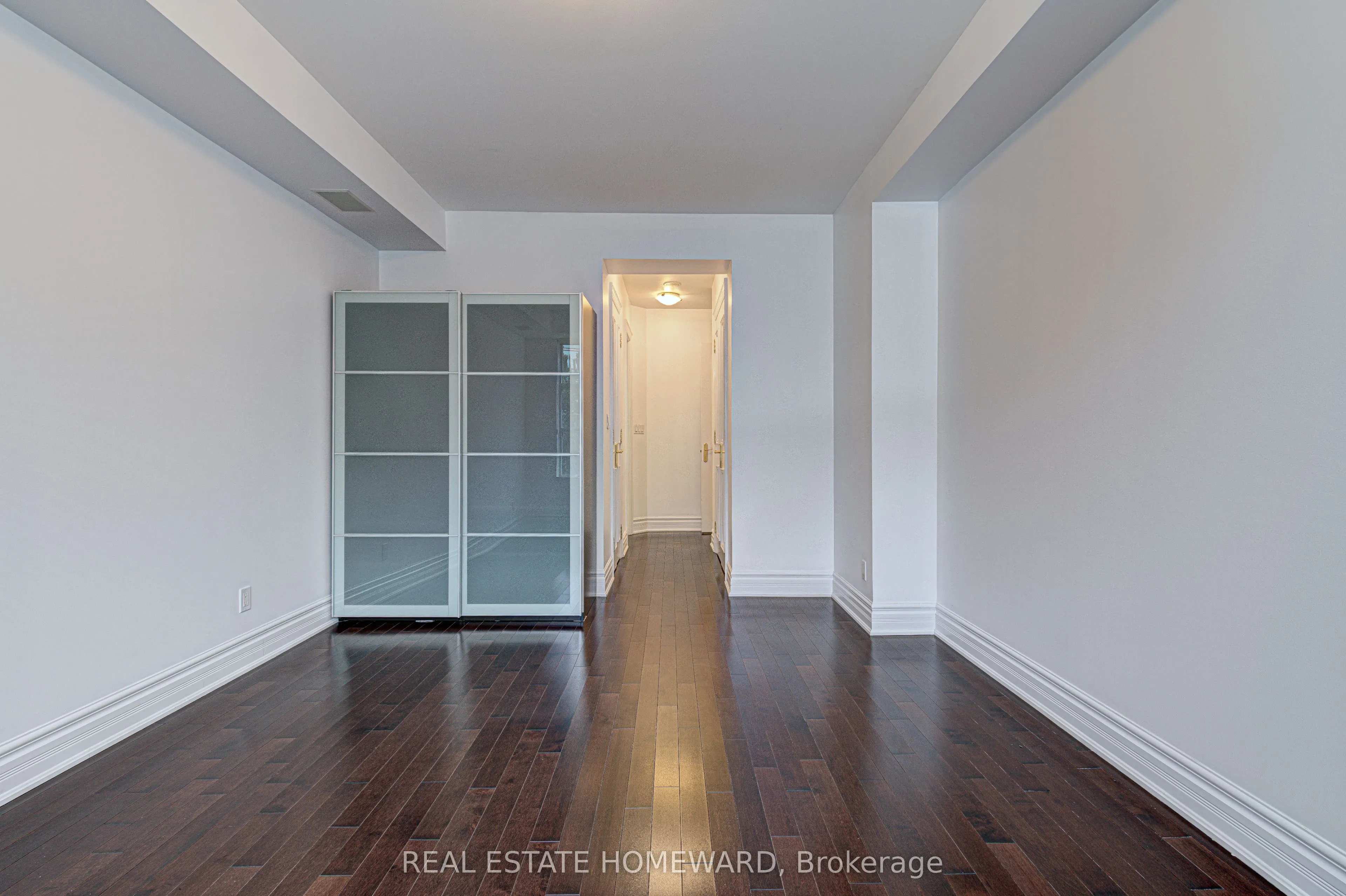 10 OLD YORK MILLS Road #206