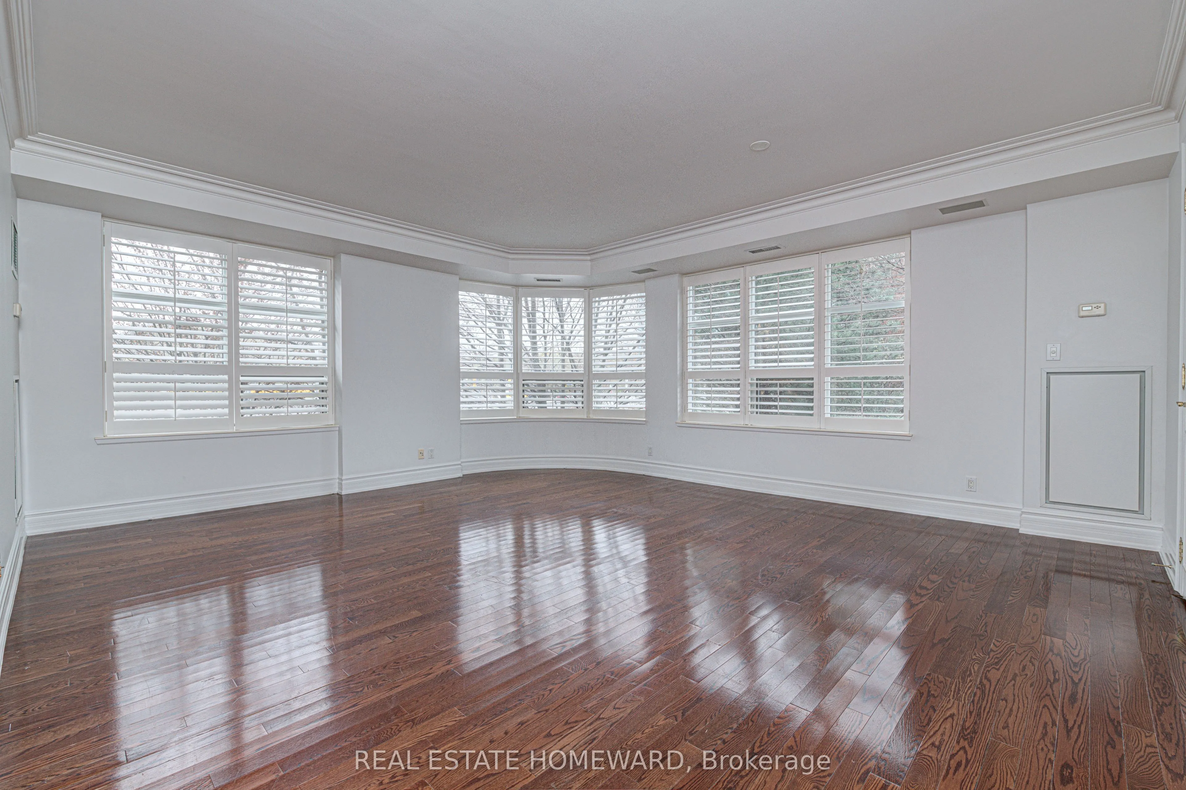 10 OLD YORK MILLS Road #206