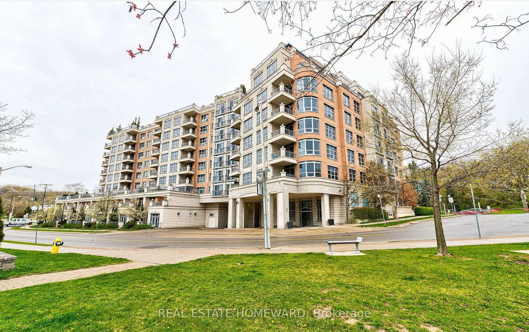10 OLD YORK MILLS Road #206