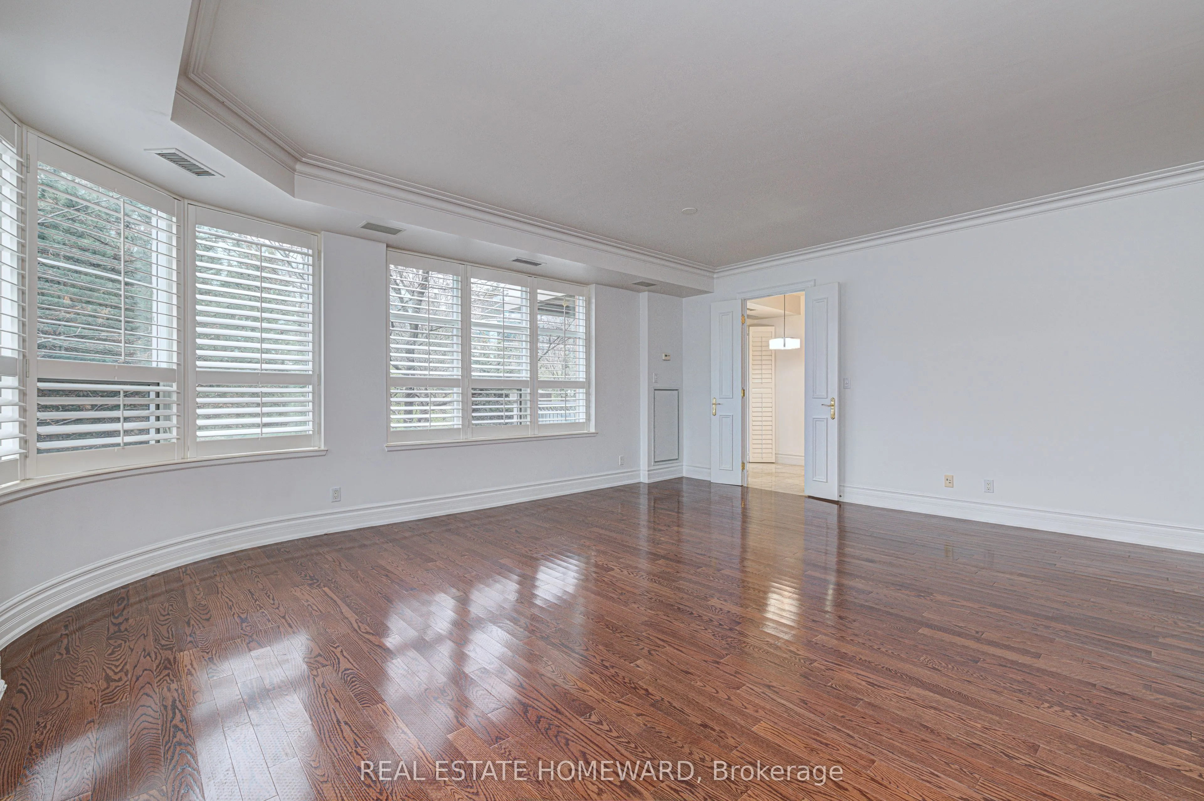10 OLD YORK MILLS Road #206