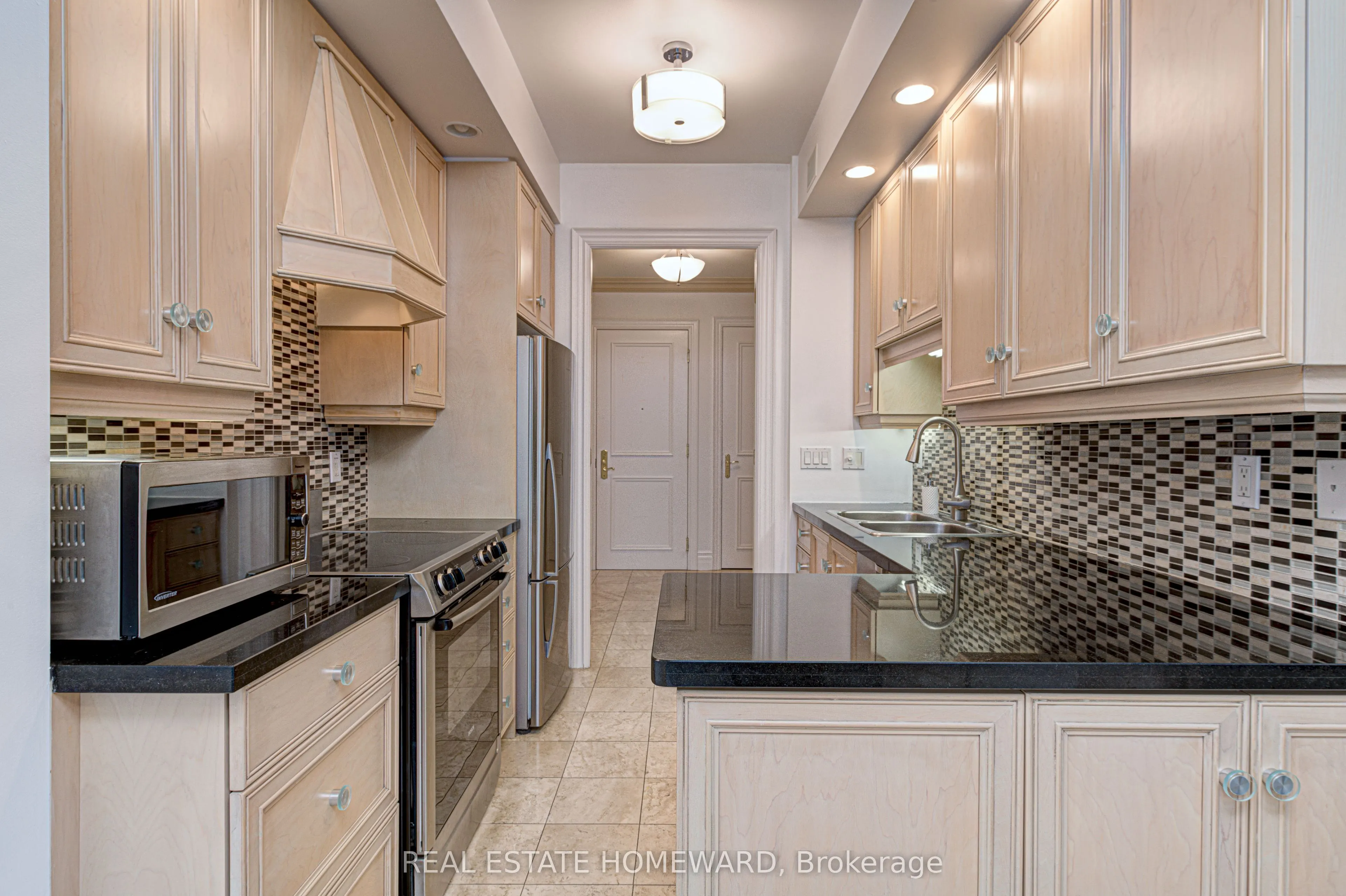 10 OLD YORK MILLS Road #206