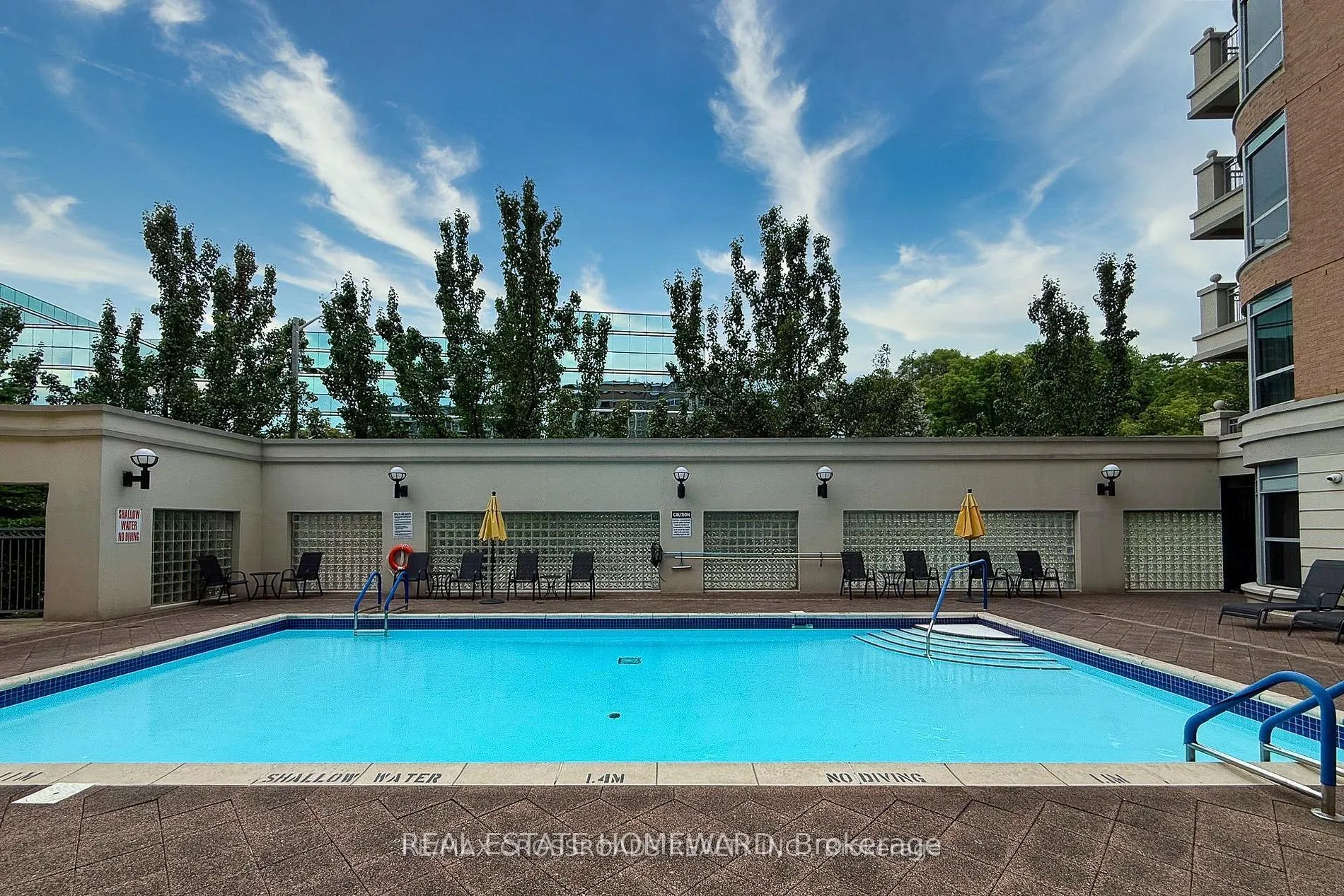 10 OLD YORK MILLS Road #206