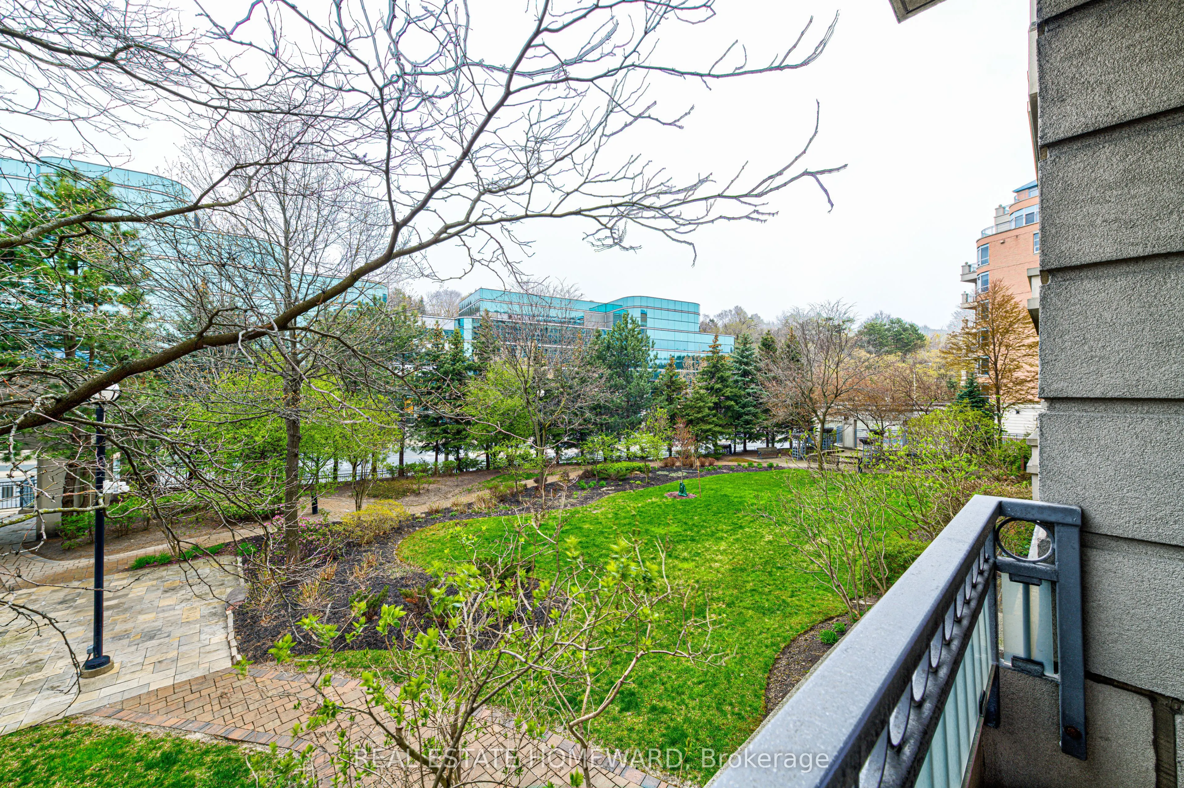 10 OLD YORK MILLS Road #206