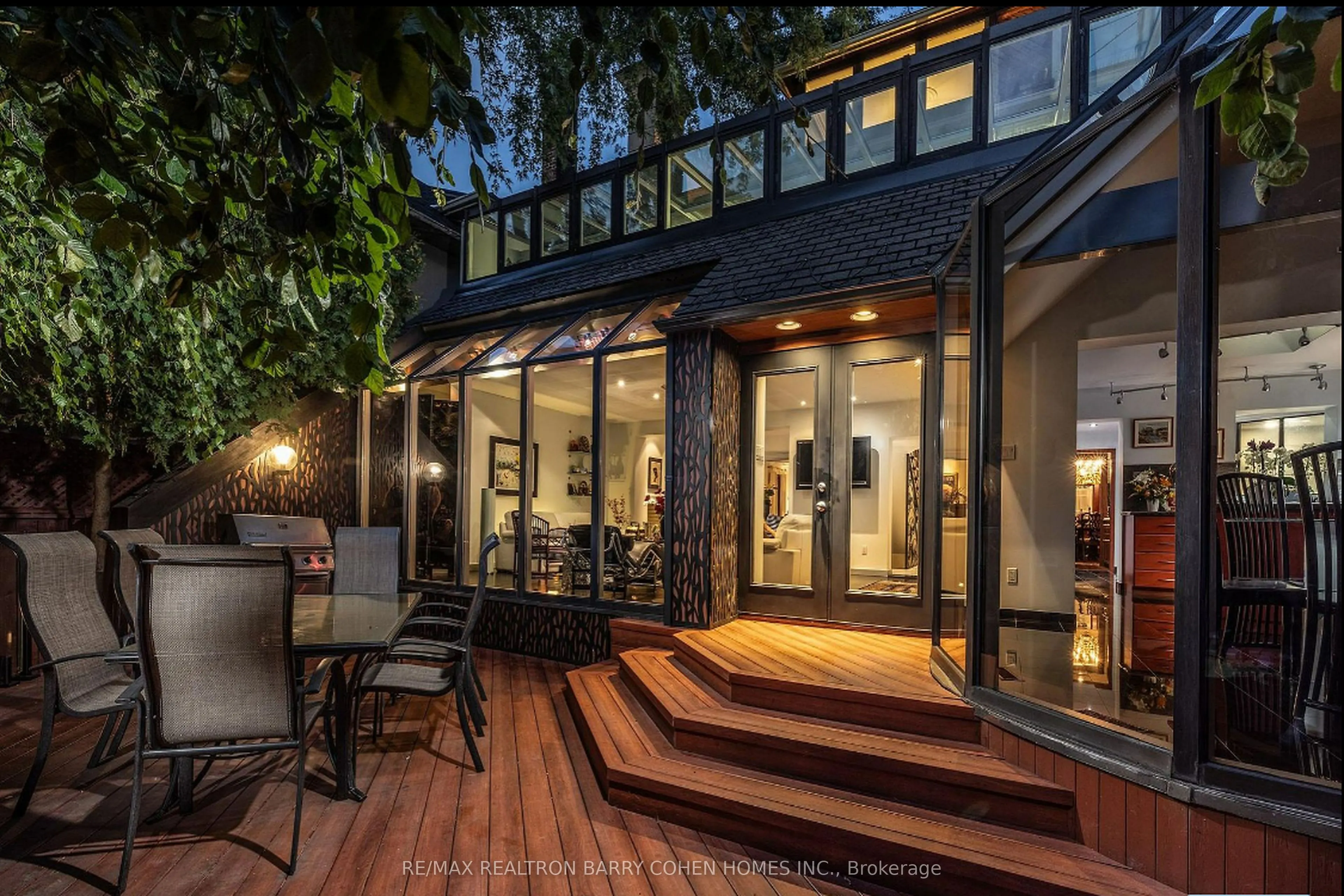 428 Russell Hill Road