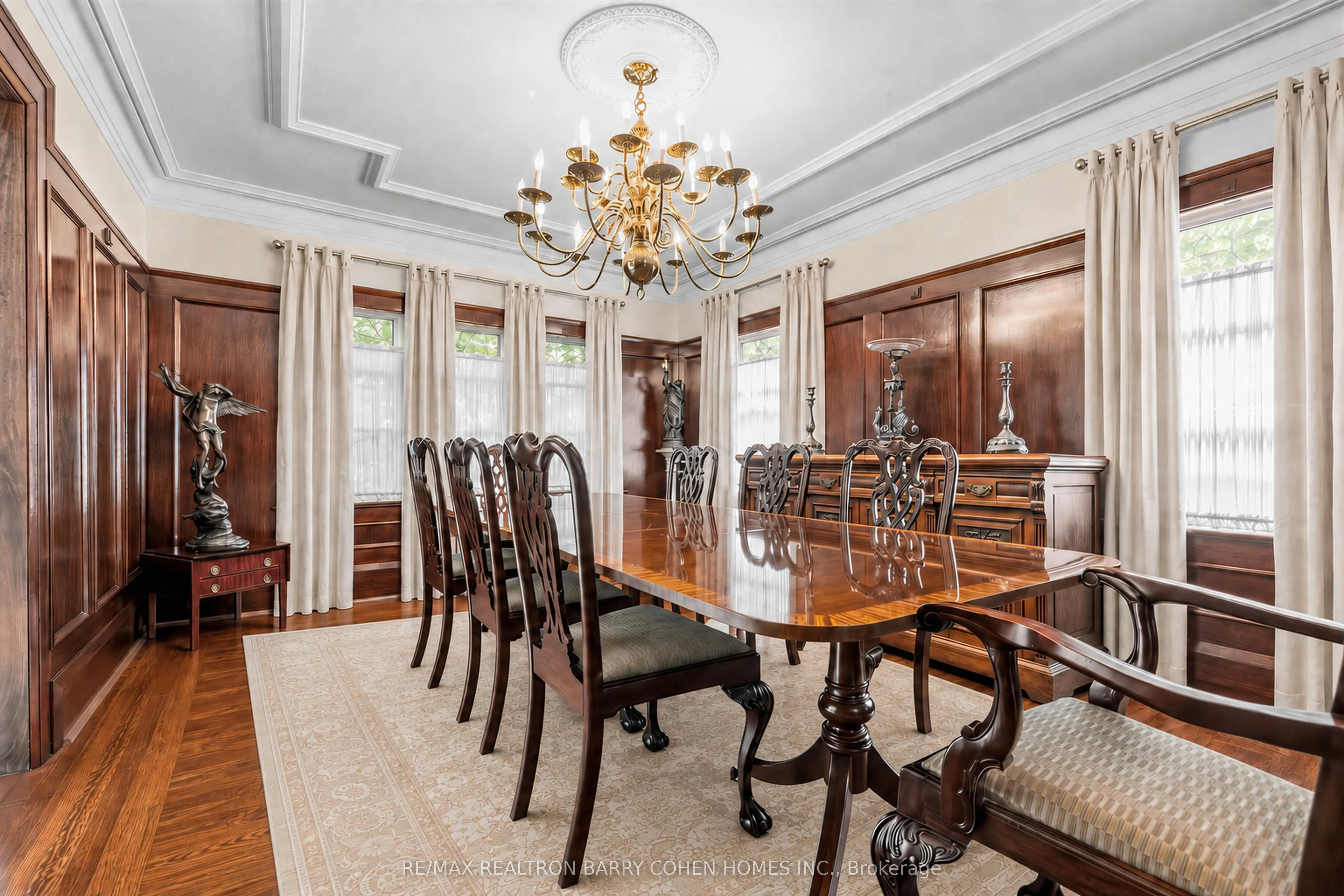 428 Russell Hill Road
