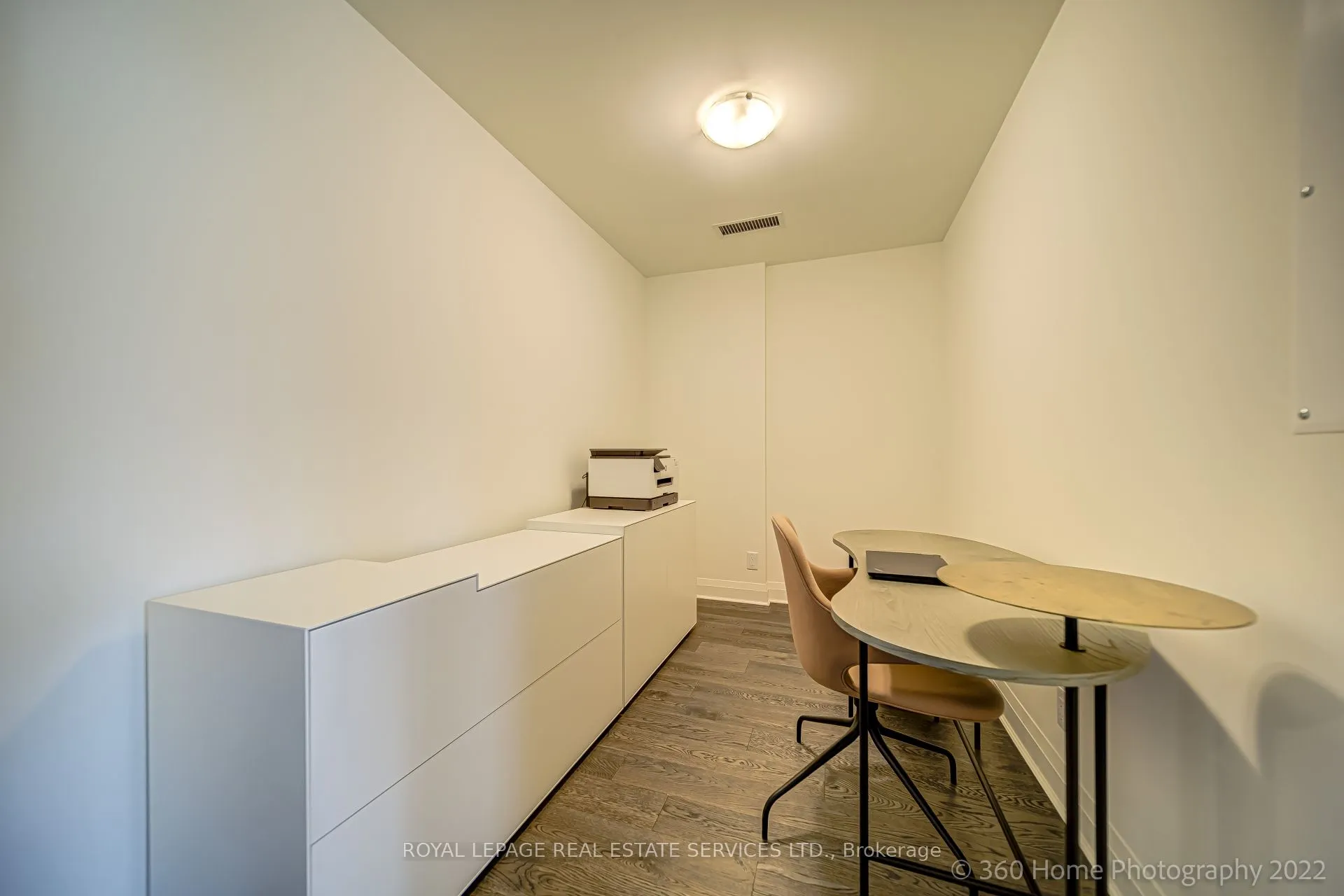 151 Avenue Road #405