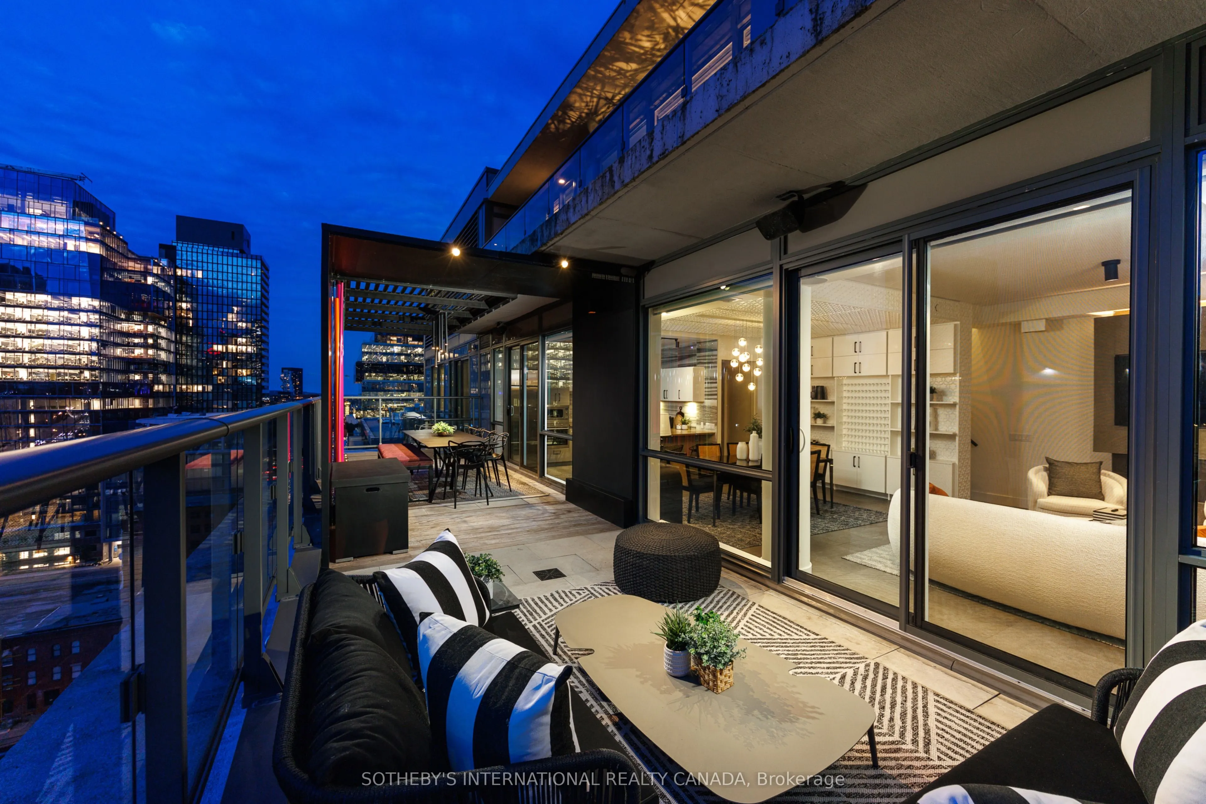 39 Sherbourne Street #1606