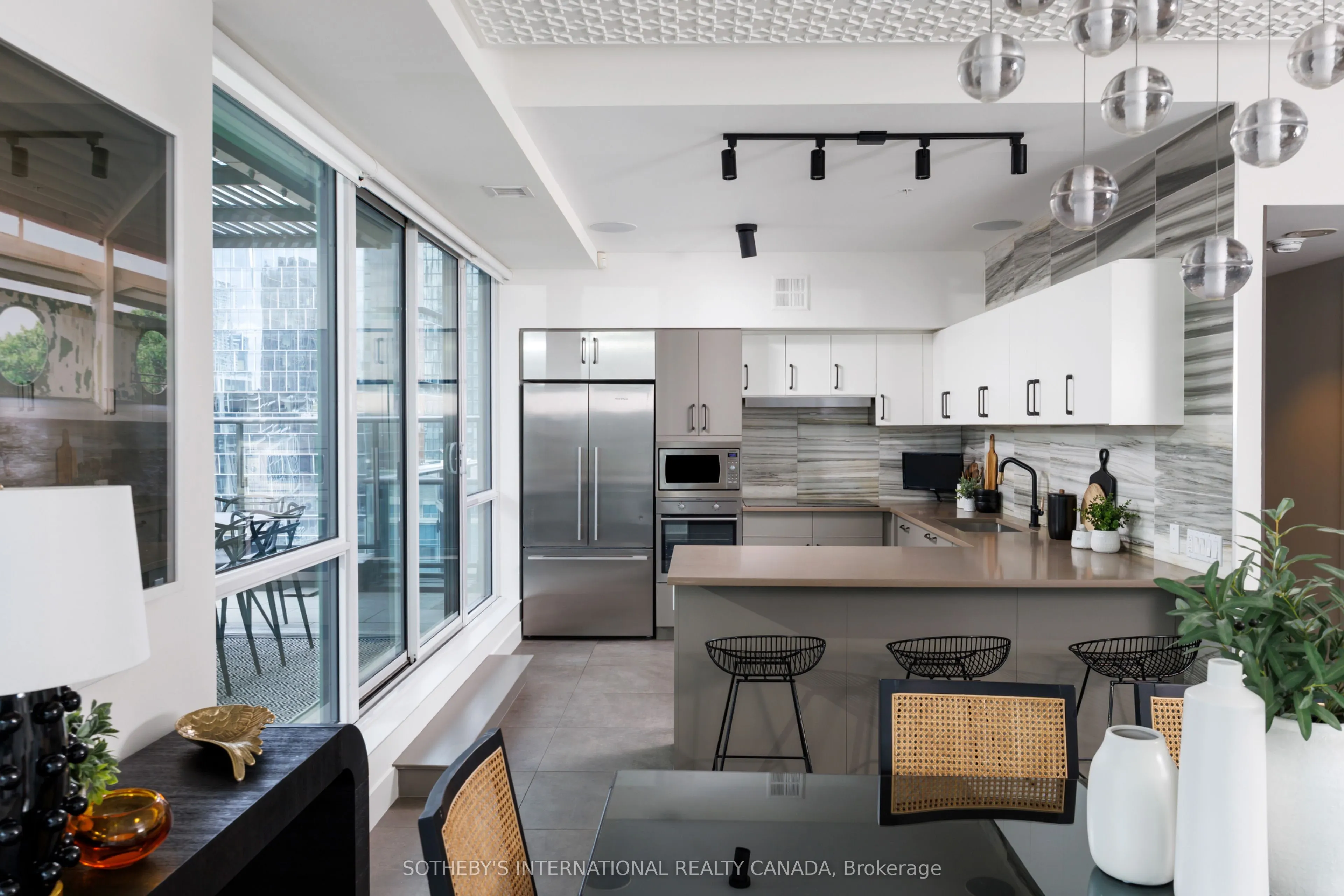 39 Sherbourne Street #1606