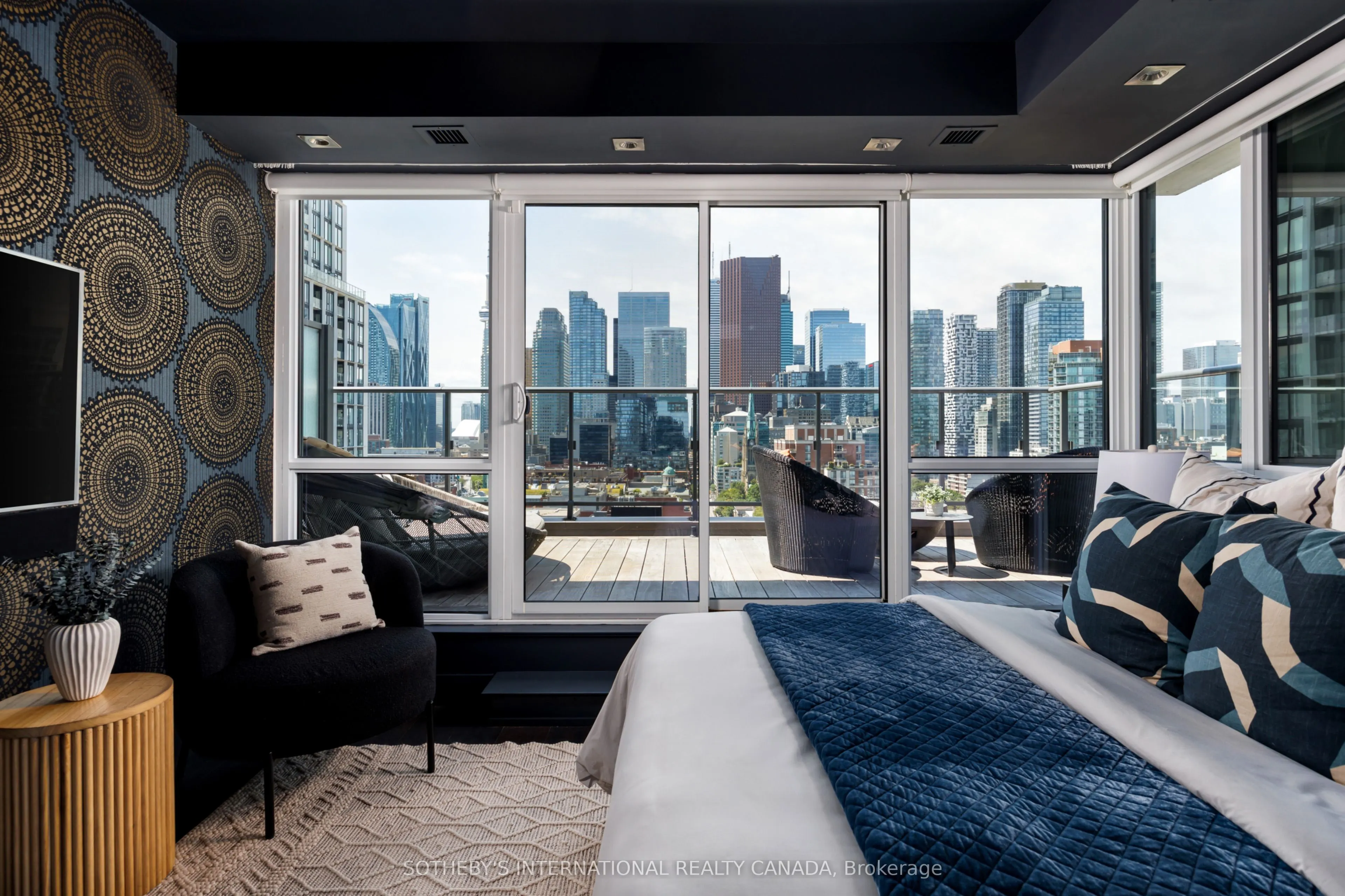 39 Sherbourne Street #1606